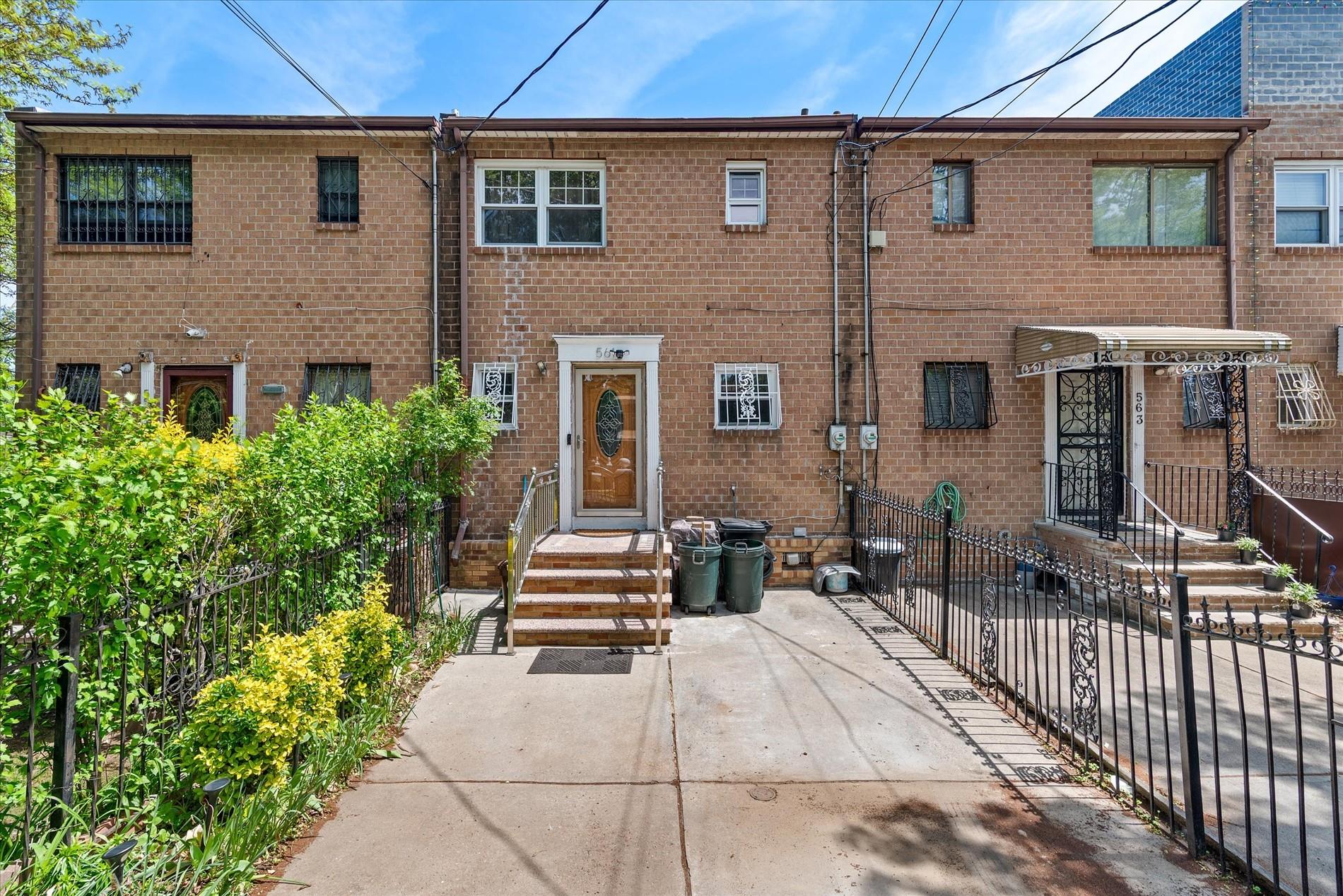 #1 photo, 561 Powell Street, 布鲁克林 Brooklyn , NY 11212