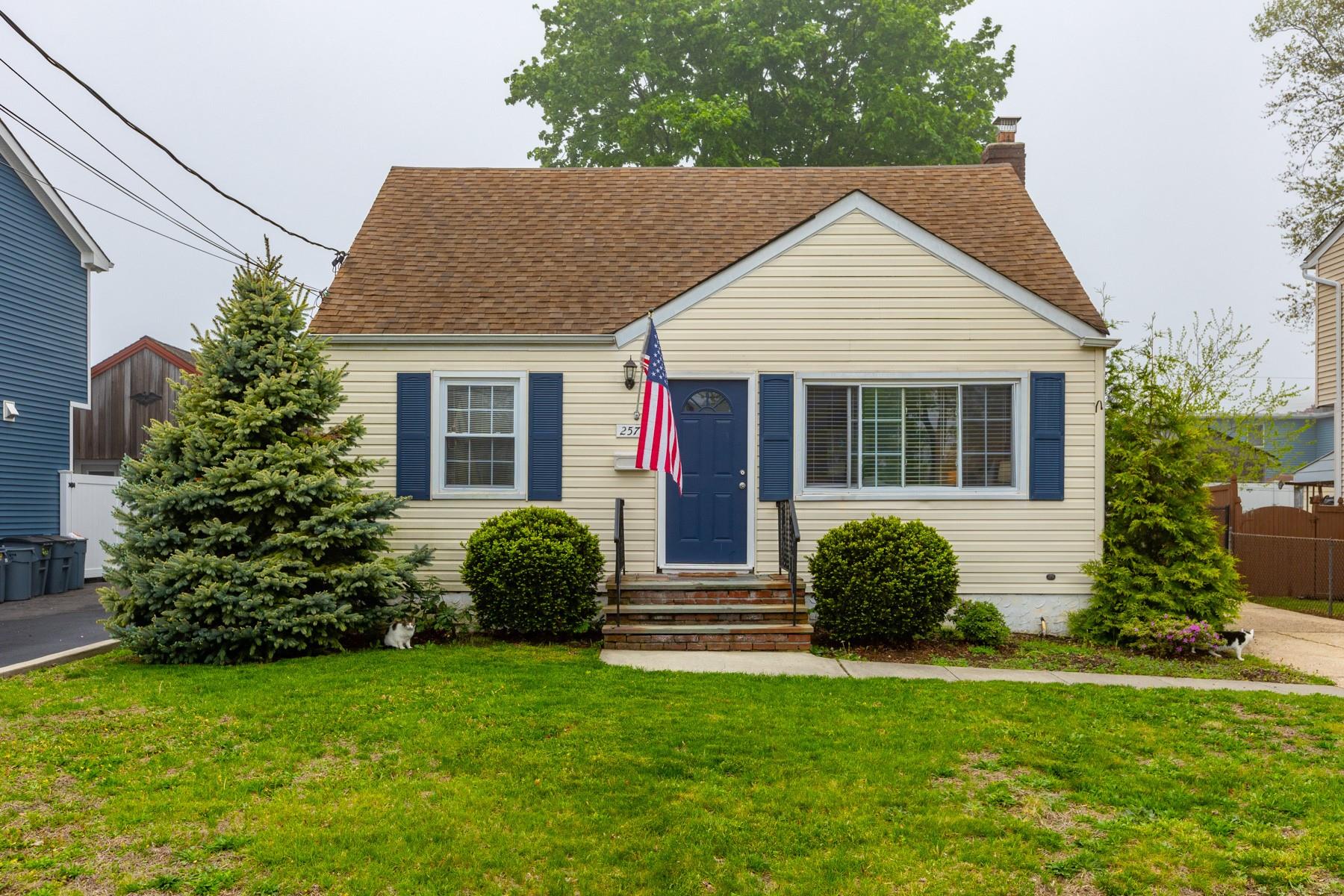 #1 photo, 257 South 11th Street Street, 東長島 Lindenhurst , NY 11757