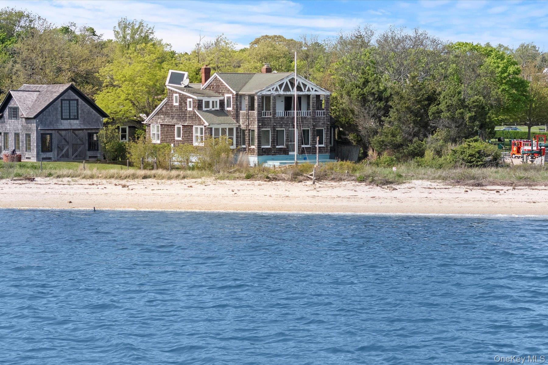 #3 photo, 4 Shore Road, サフォーク郡 Bellport Village , NY 11713