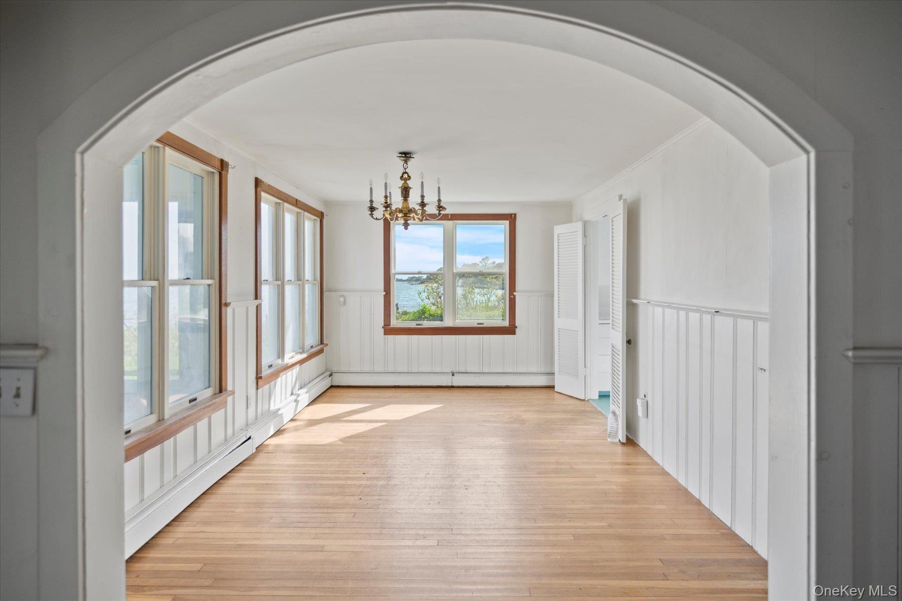 #7 photo, 4 Shore Road, サフォーク郡 Bellport Village , NY 11713