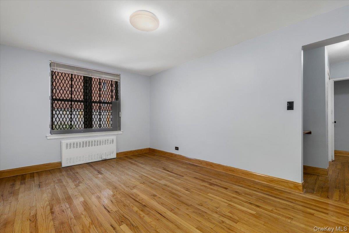 #12 photo, 2385 Barker Avenue, ブロンクス区 Bronx , NY 10467