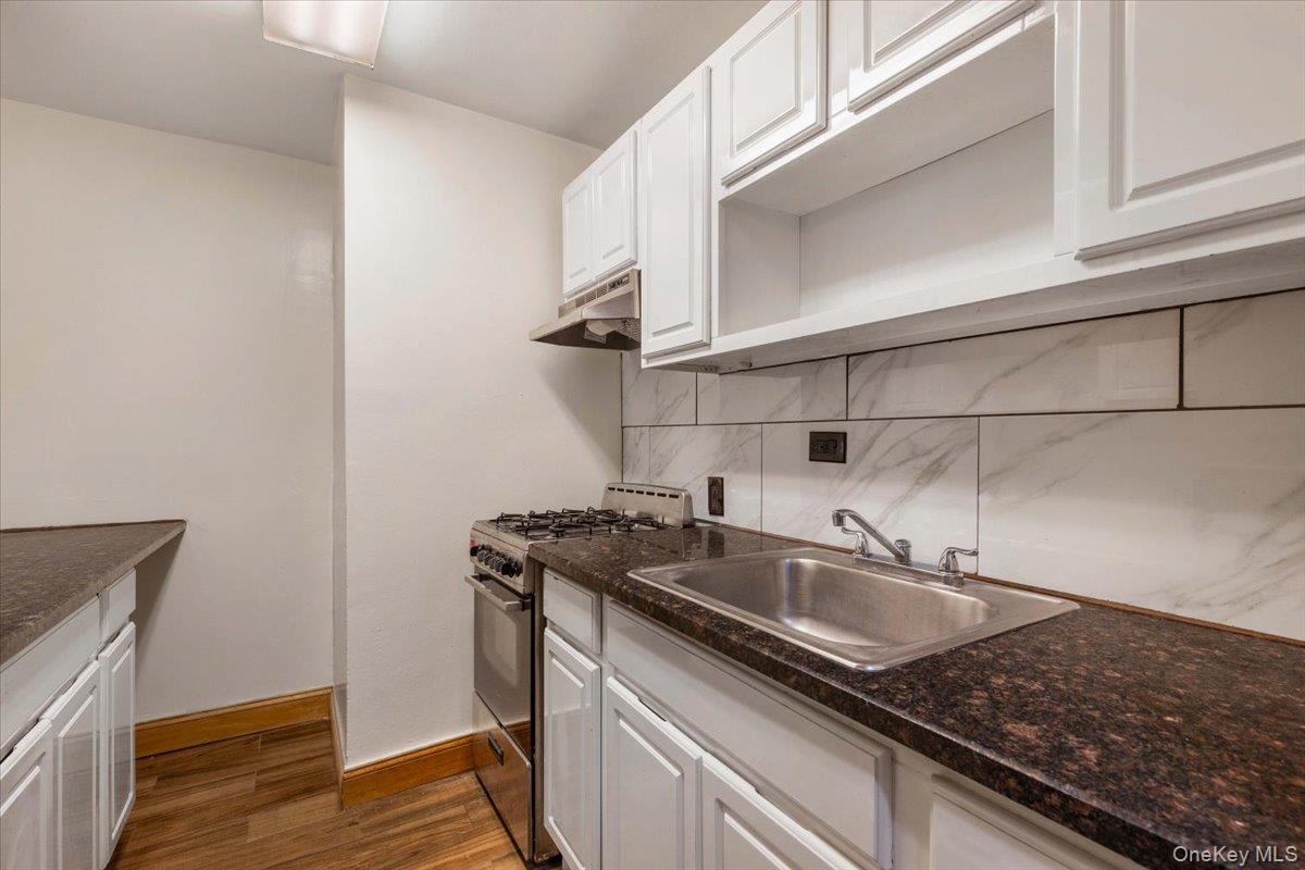 #14 photo, 2385 Barker Avenue, ブロンクス区 Bronx , NY 10467