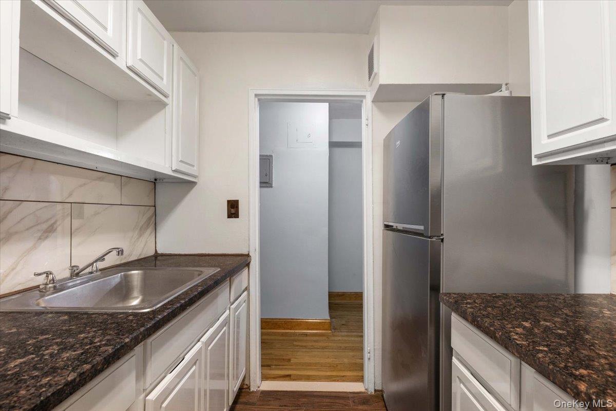 #15 photo, 2385 Barker Avenue, ブロンクス区 Bronx , NY 10467