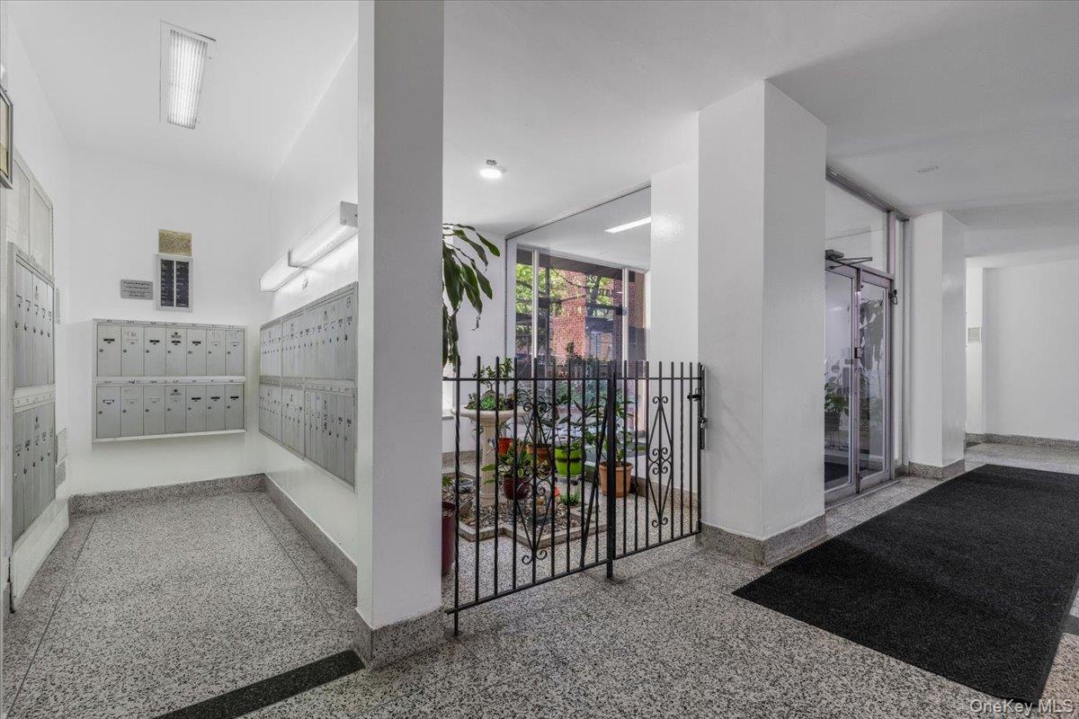 #2 photo, 2385 Barker Avenue, ブロンクス区 Bronx , NY 10467