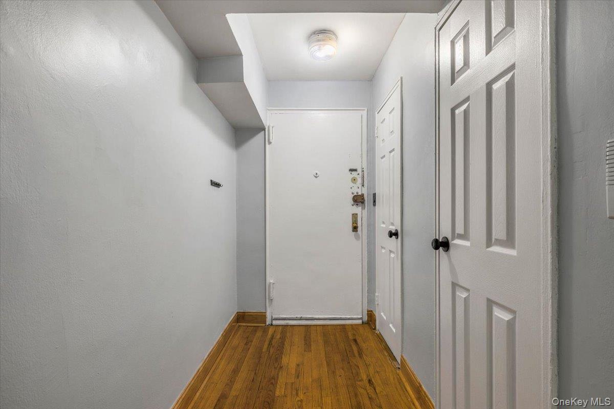 #5 photo, 2385 Barker Avenue, ブロンクス区 Bronx , NY 10467