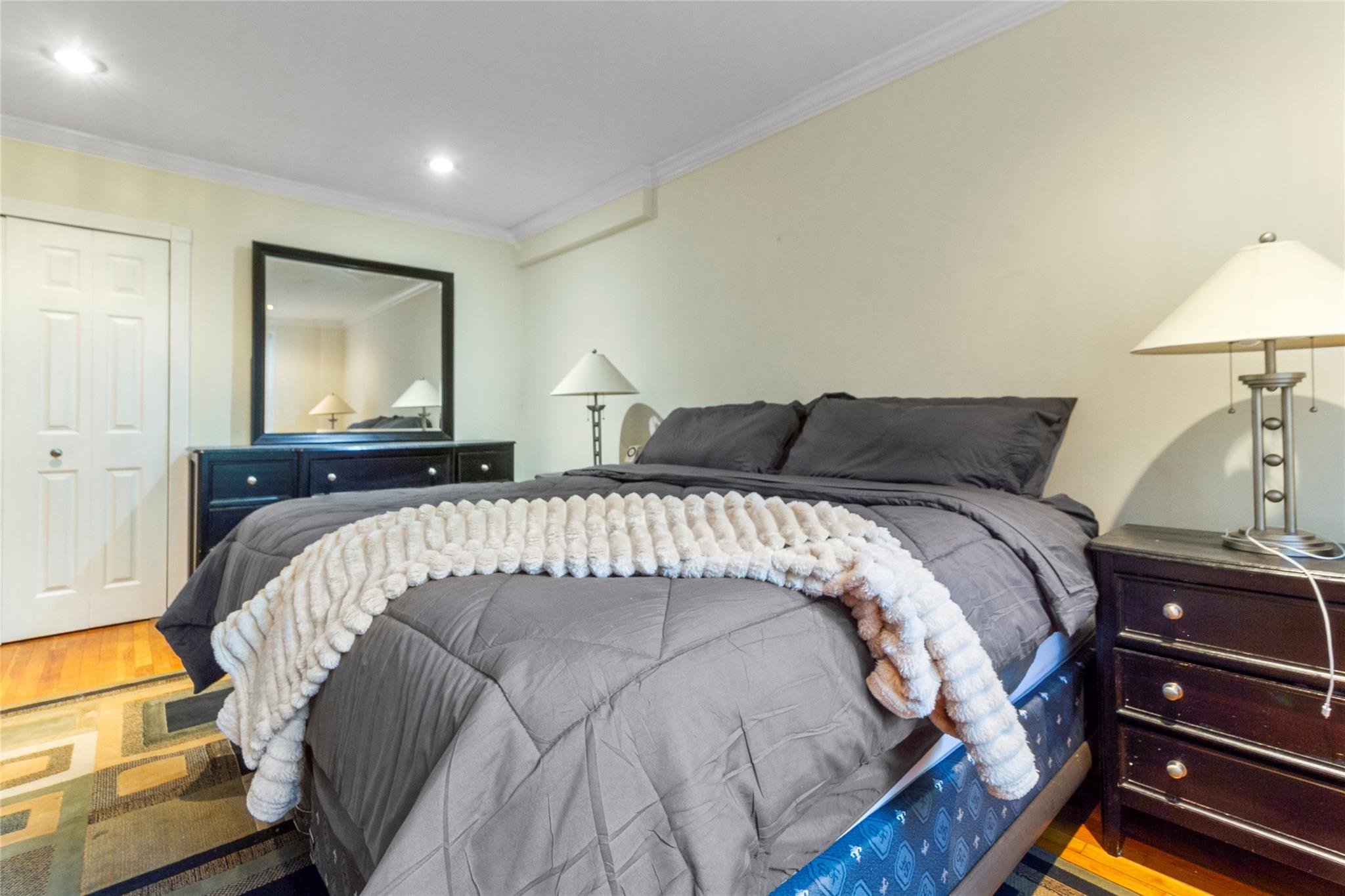 #13 photo, 1296 Midland Avenue, Yonkers , NY 10704