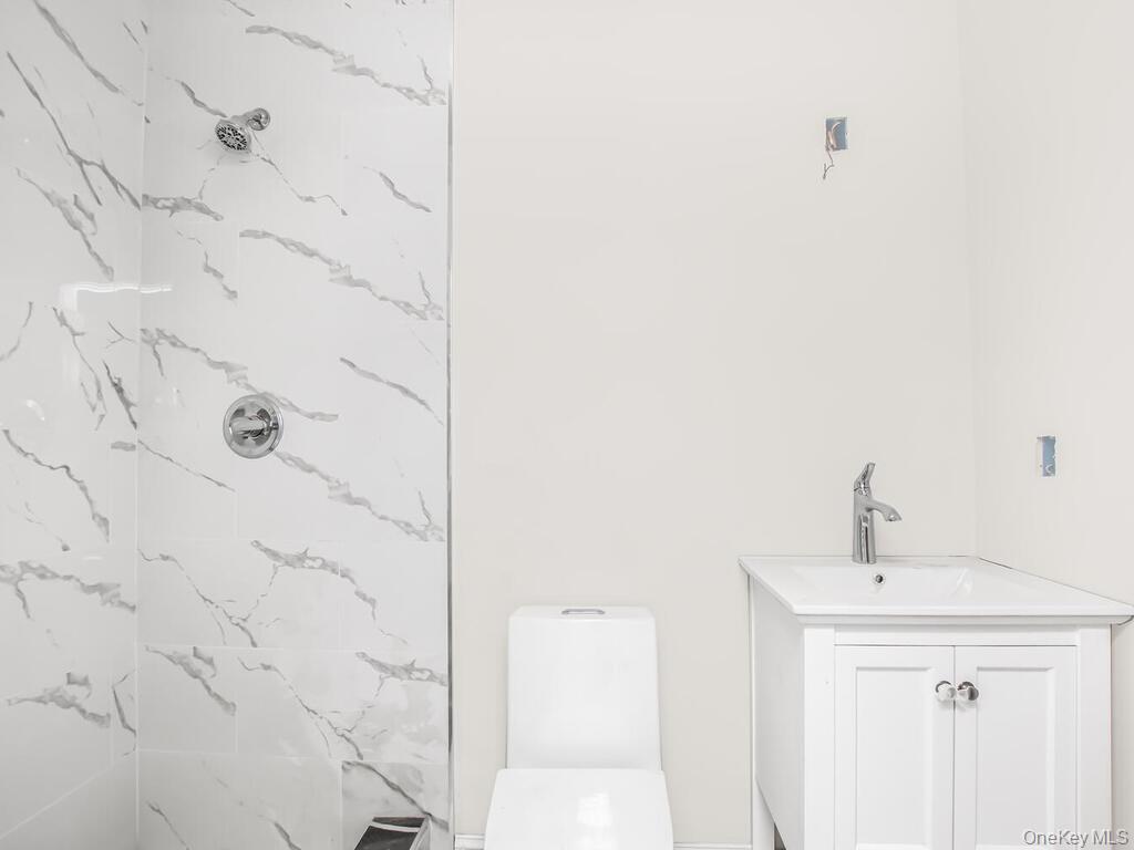 #2 photo, 65 W 2nd Street, 纽约州 Mount Vernon , NY 10550