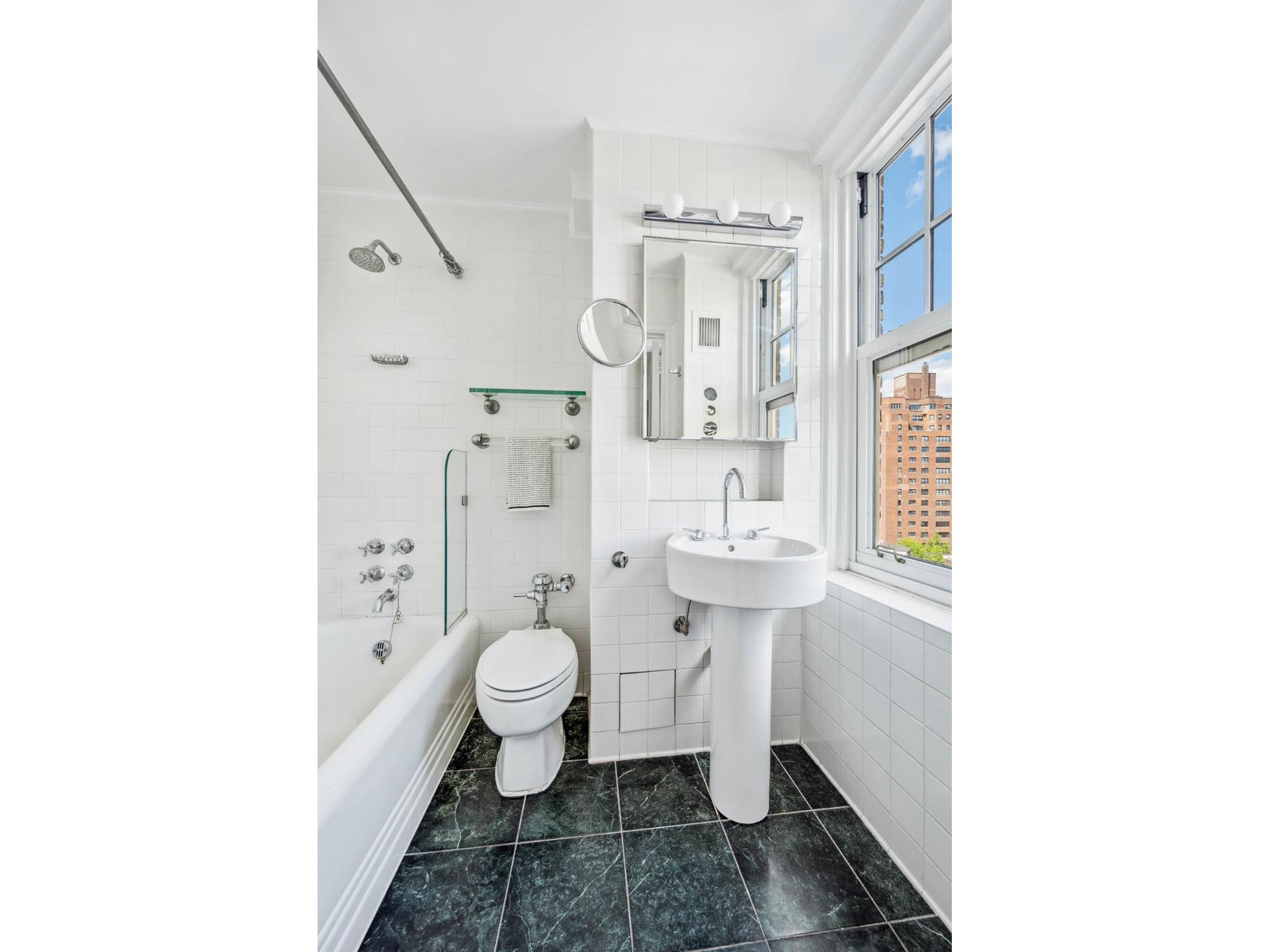 #10 photo, 302 W 12TH Street, マンハッタン West Village , NY 10014