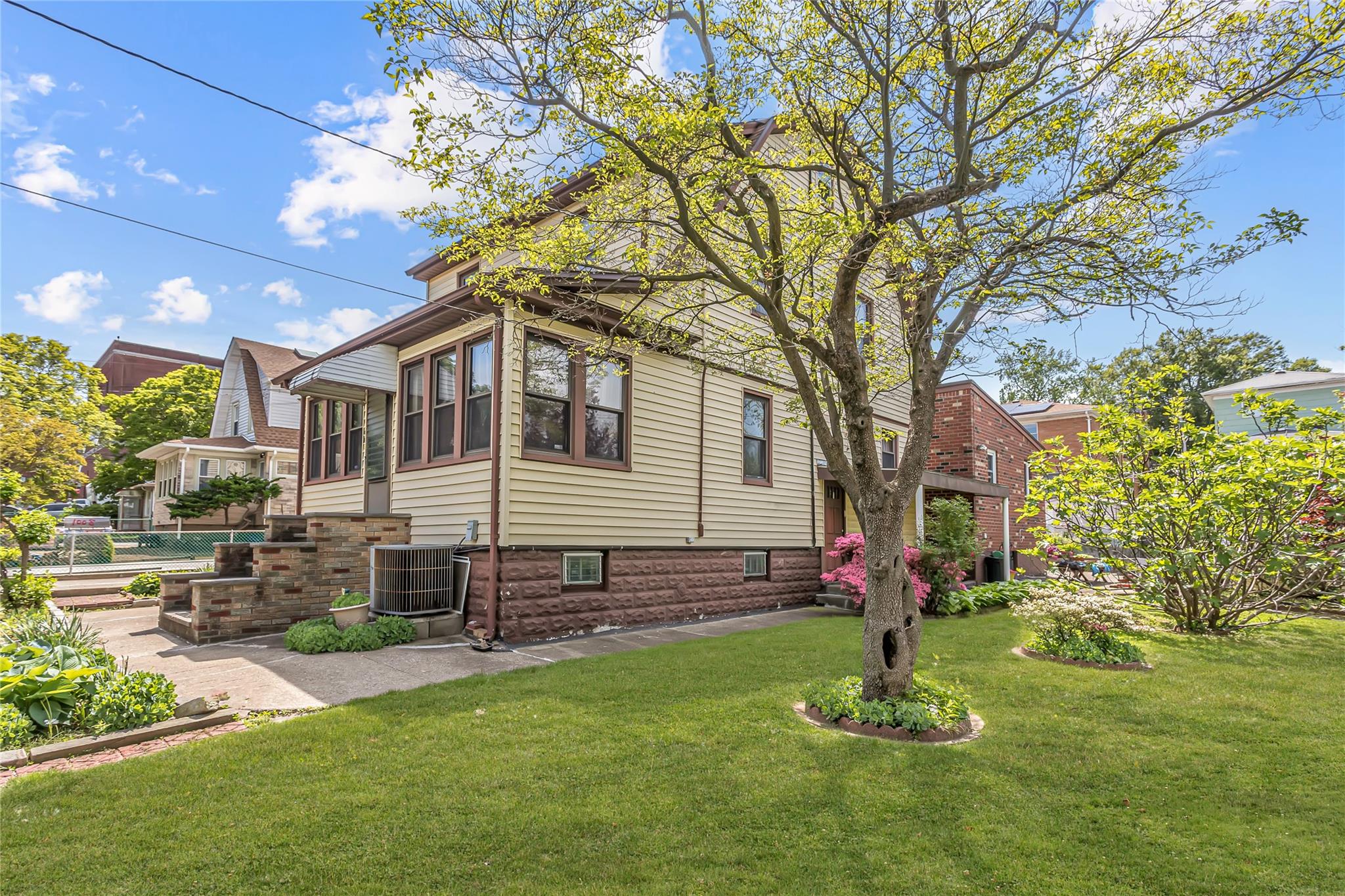 #3 photo, 6-10 129th Street, College Point , NY 11356