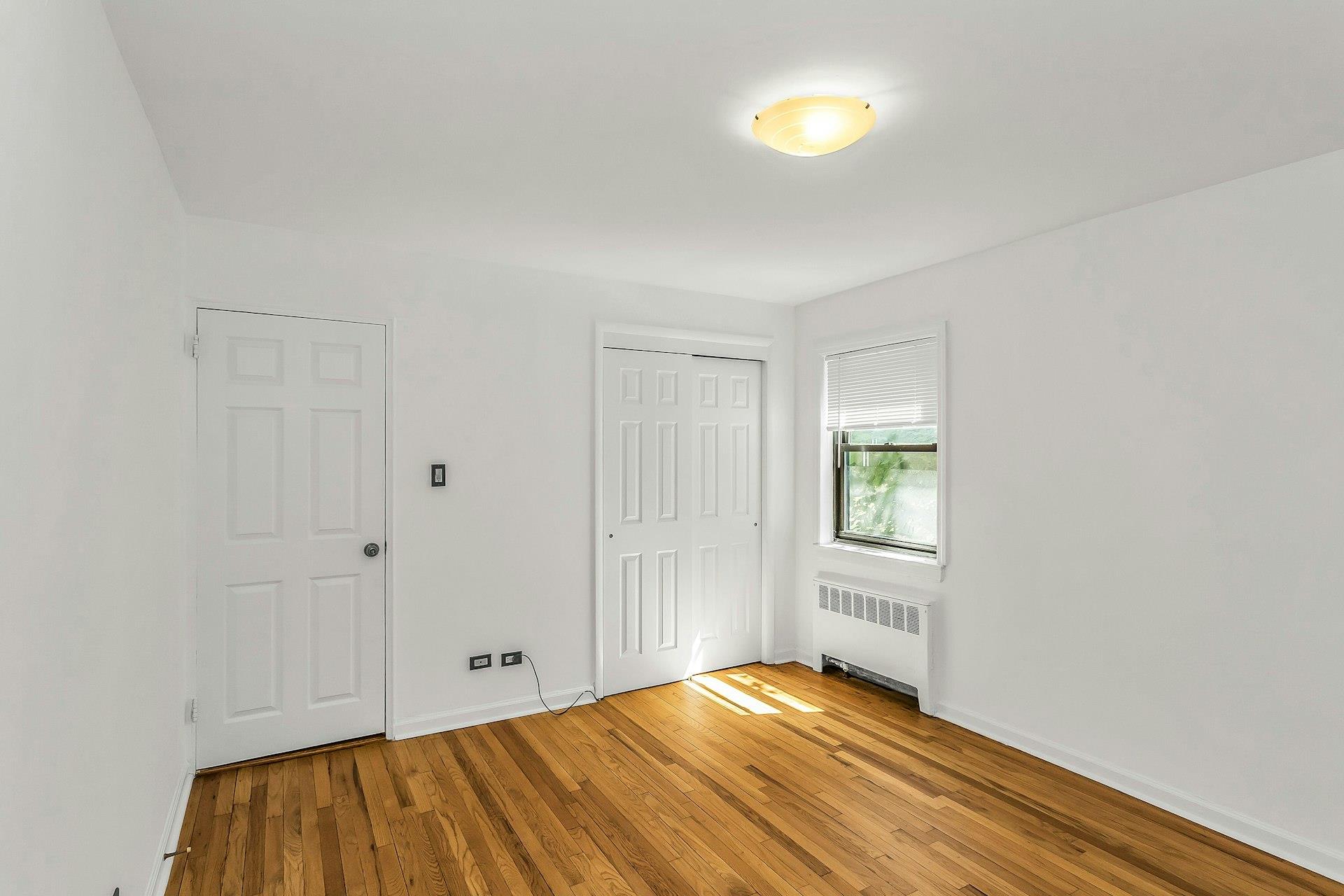 #10 photo, 219-36 75th Ave, クイーンズ区 Bayside , NY 11364