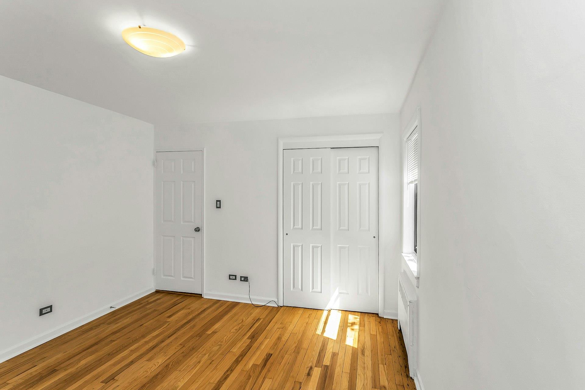 #11 photo, 219-36 75th Ave, クイーンズ区 Bayside , NY 11364