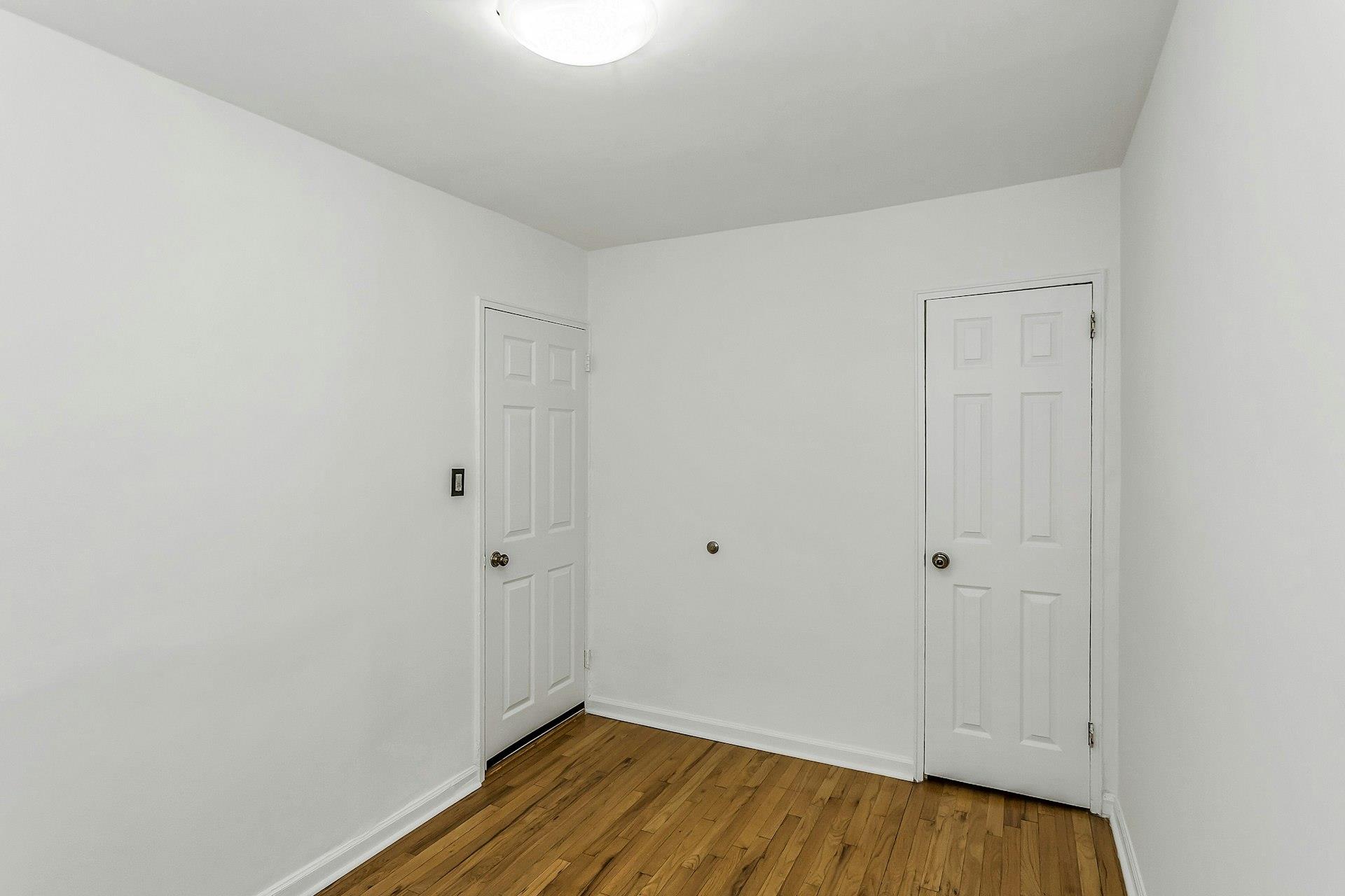 #14 photo, 219-36 75th Ave, クイーンズ区 Bayside , NY 11364