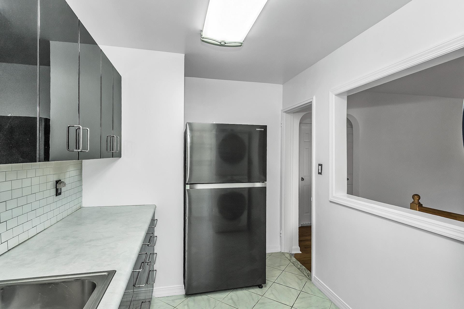 #7 photo, 219-36 75th Ave, クイーンズ区 Bayside , NY 11364