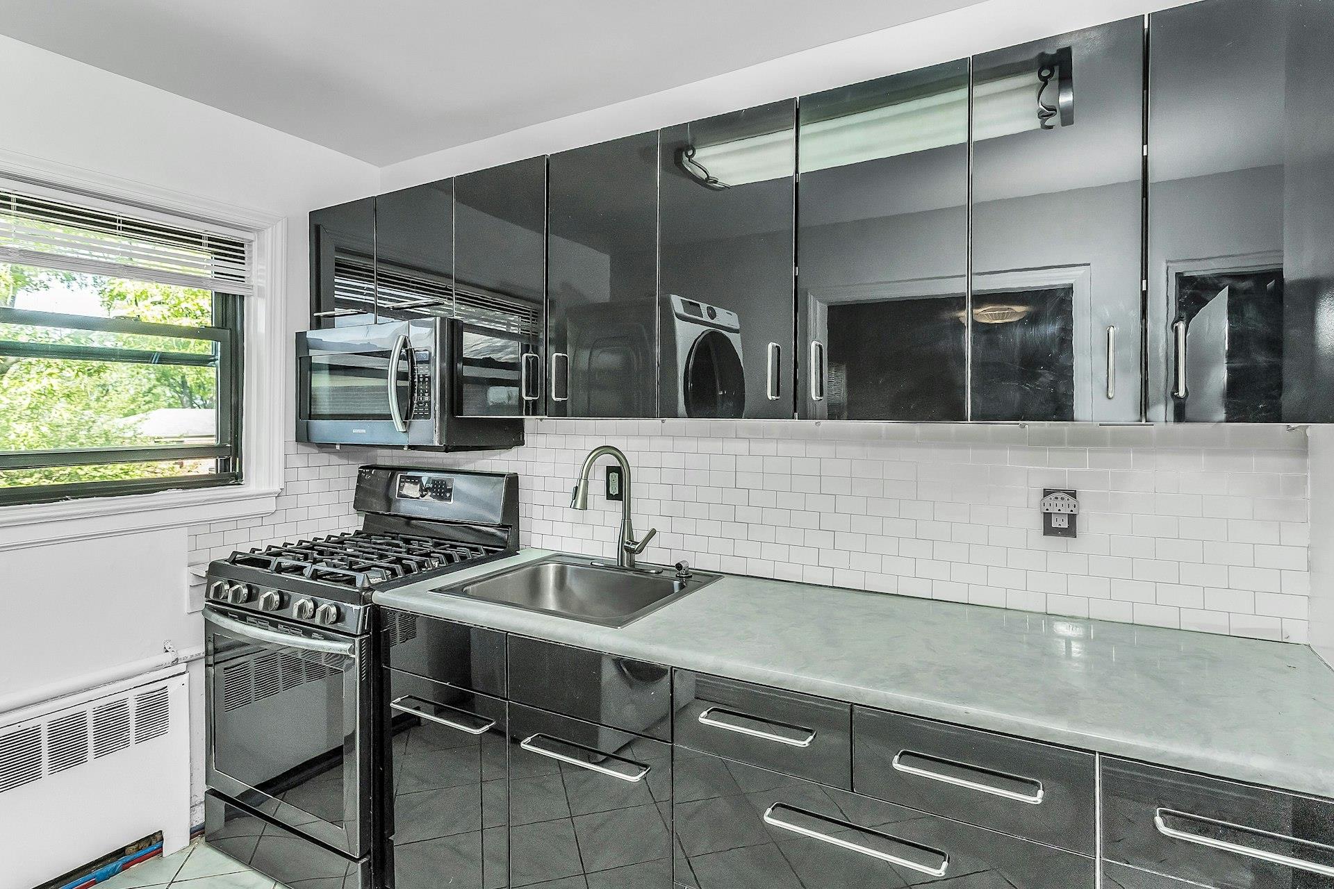 #8 photo, 219-36 75th Ave, クイーンズ区 Bayside , NY 11364