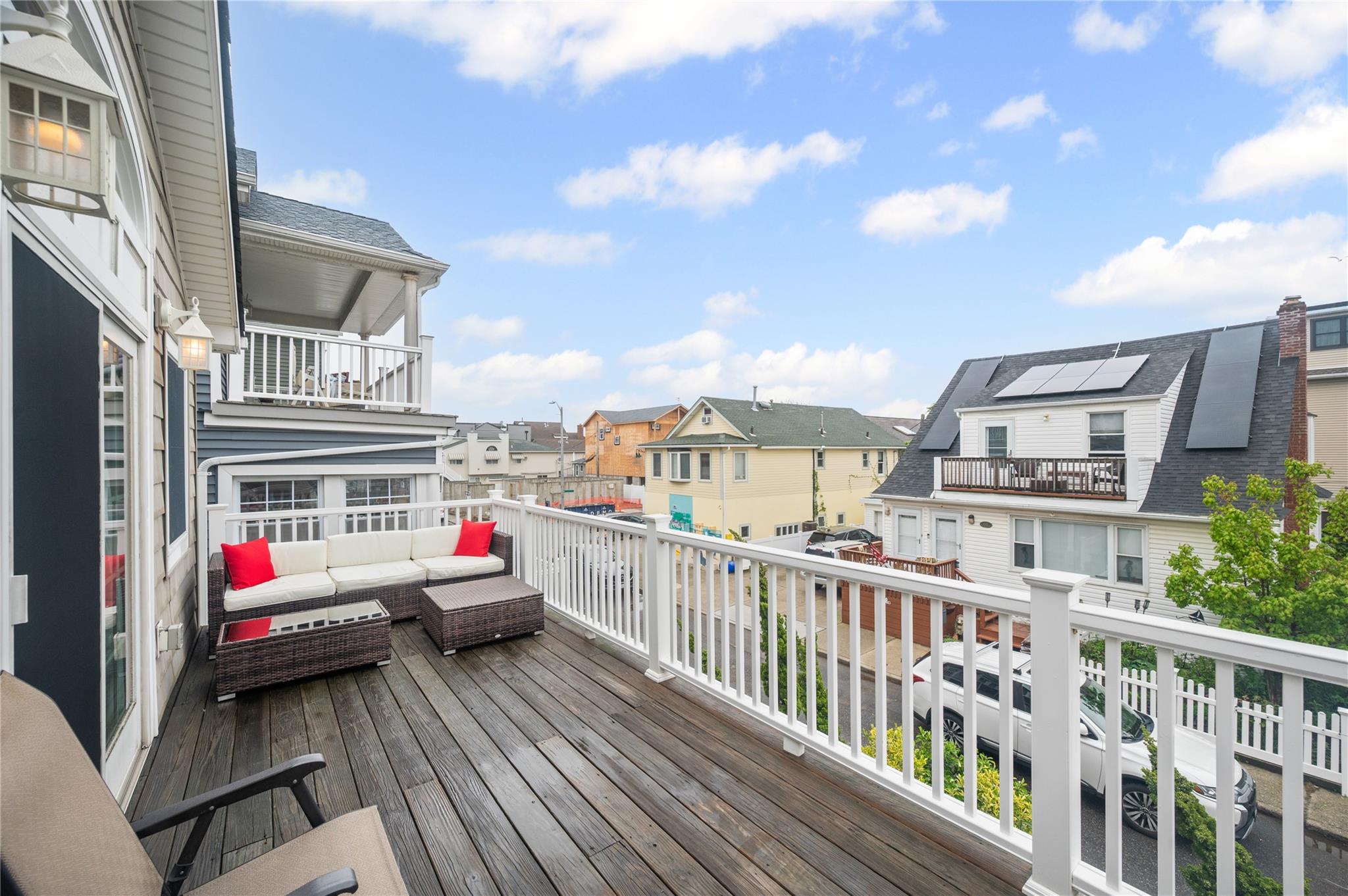 #18 photo, 49 Oregon Street, ナッソー郡 Long Beach , NY 11561