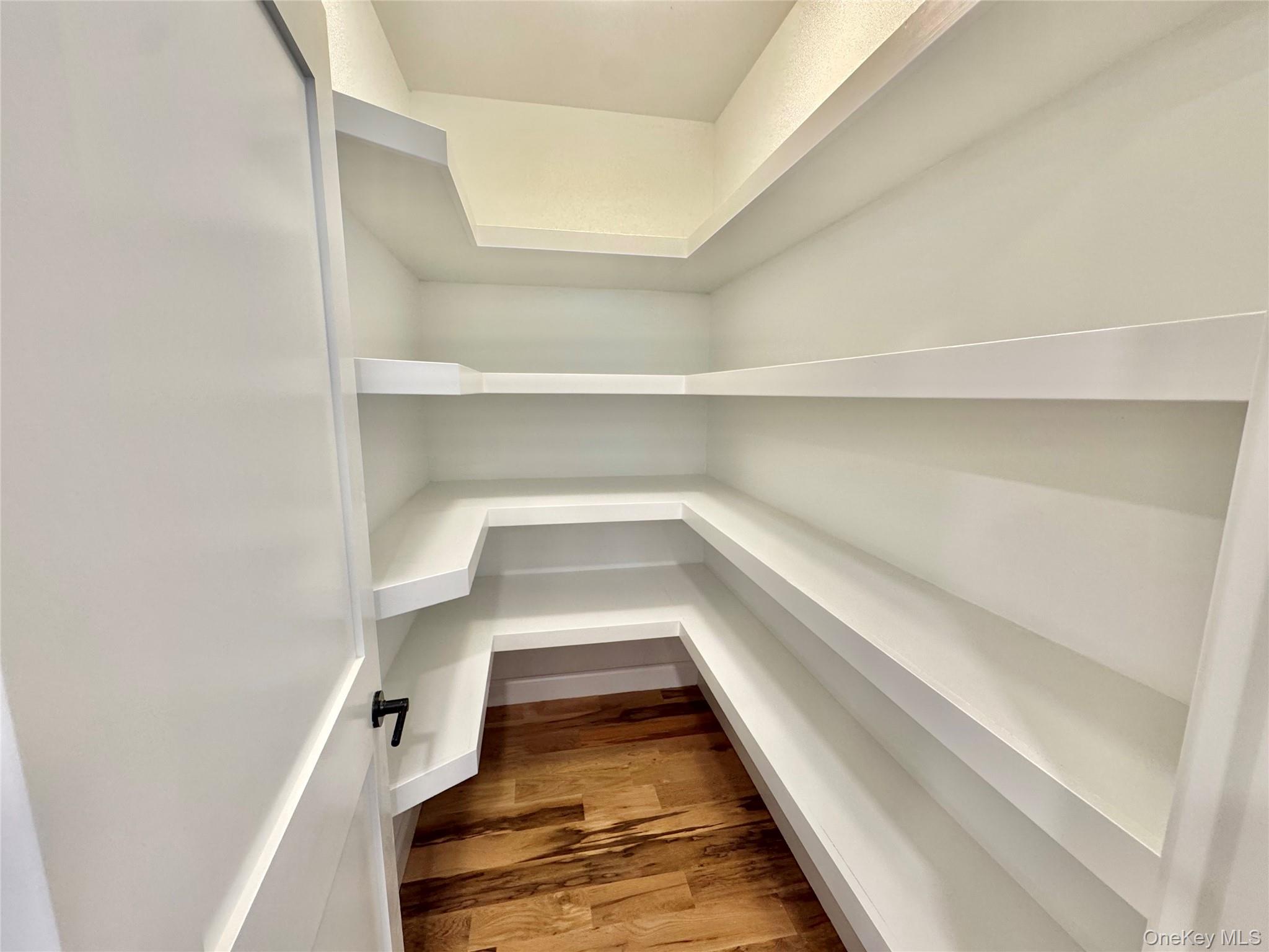 #14 photo, 122 Dayton Avenue, サフォーク郡 Manorville , NY 11949