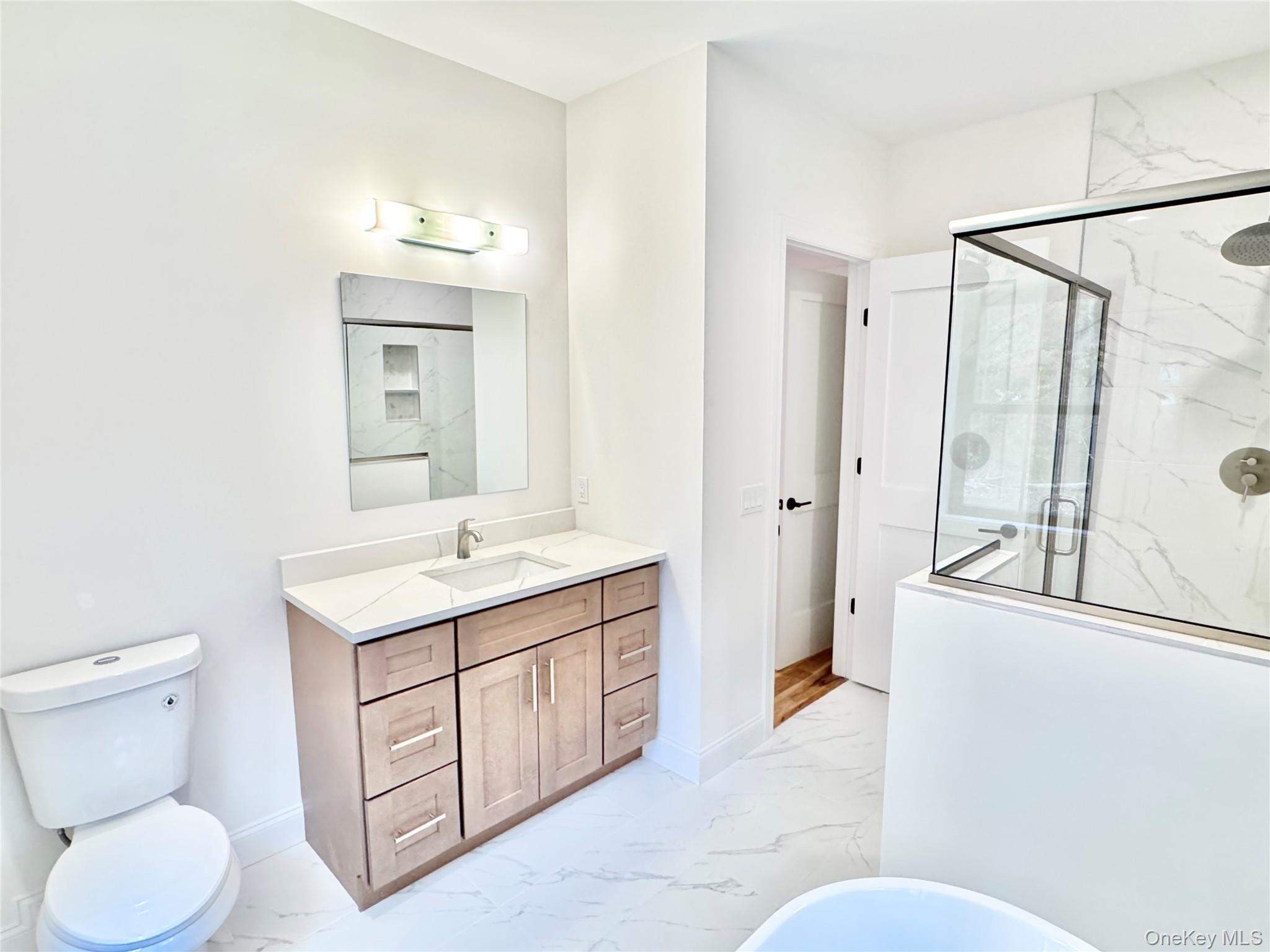 #19 photo, 122 Dayton Avenue, サフォーク郡 Manorville , NY 11949