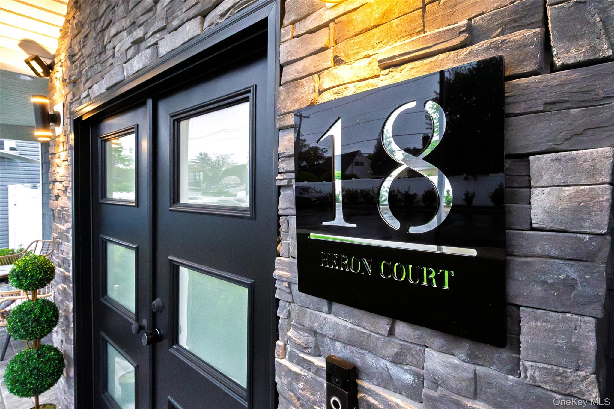 #4 photo, 18 Heron Court, ナッソー郡 Levittown , NY 11756