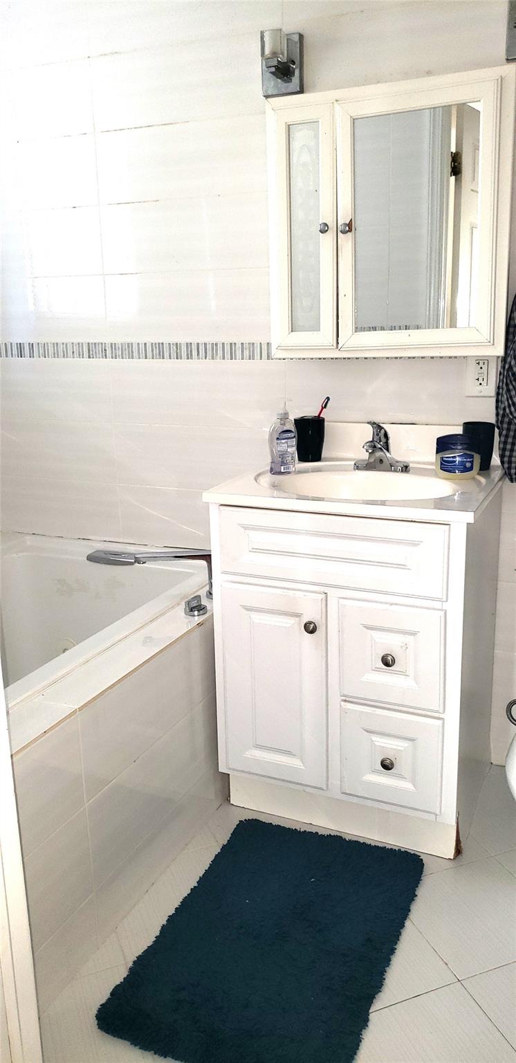 #8 photo, 4073 Monticello Avenue, 布朗士 Bronx , NY 10466