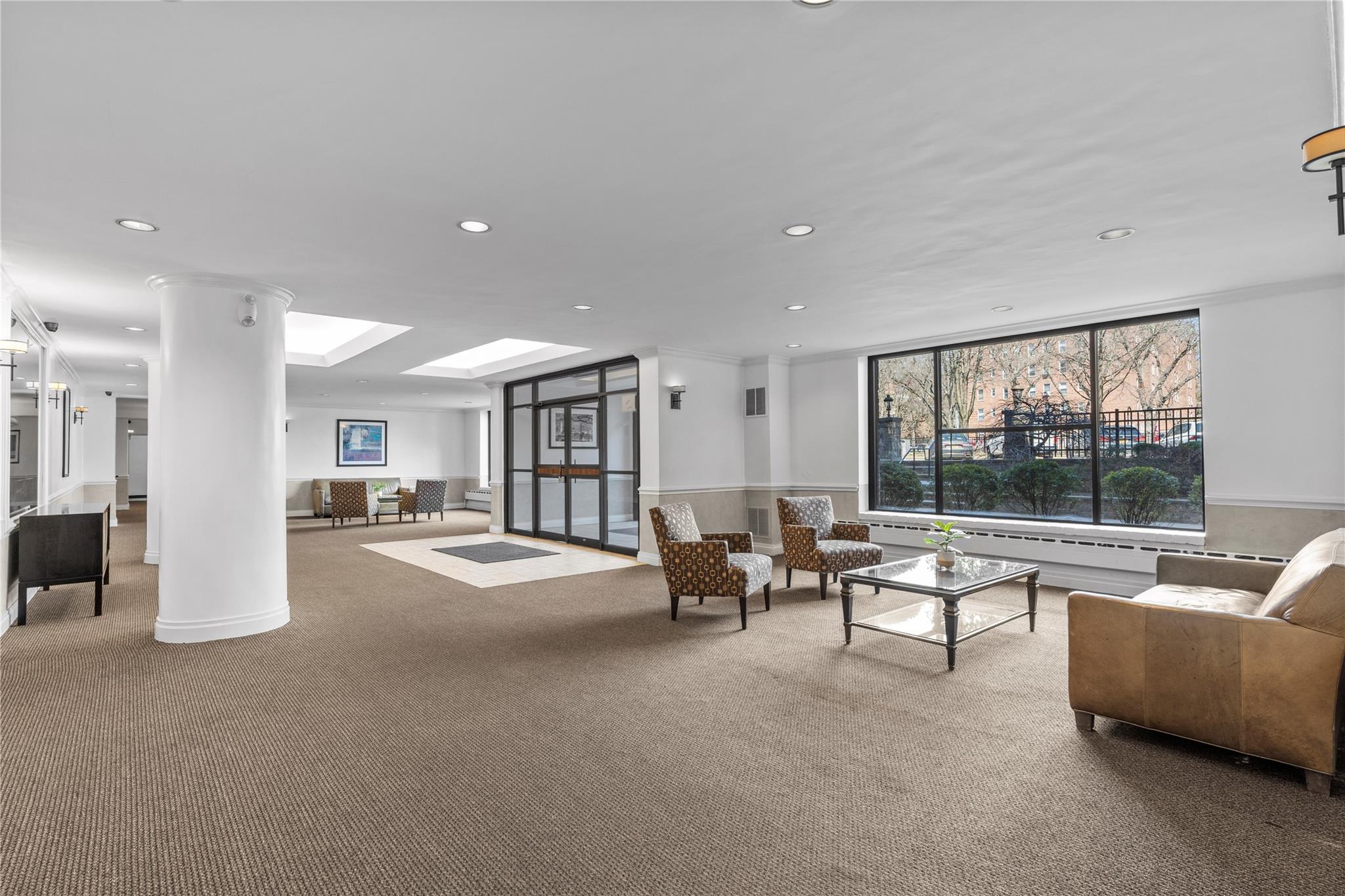 #11 photo, 1 Vincent Road, Bronxville , NY 10708