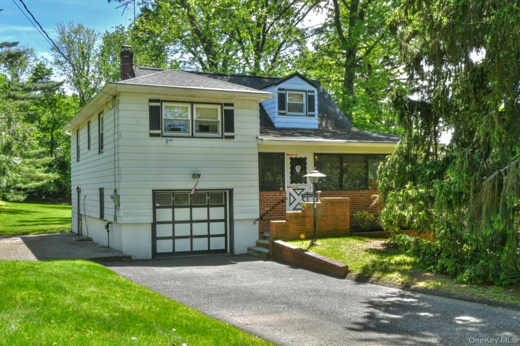 #1 photo, 210 Rockland Road, Pearl River , NY 10965