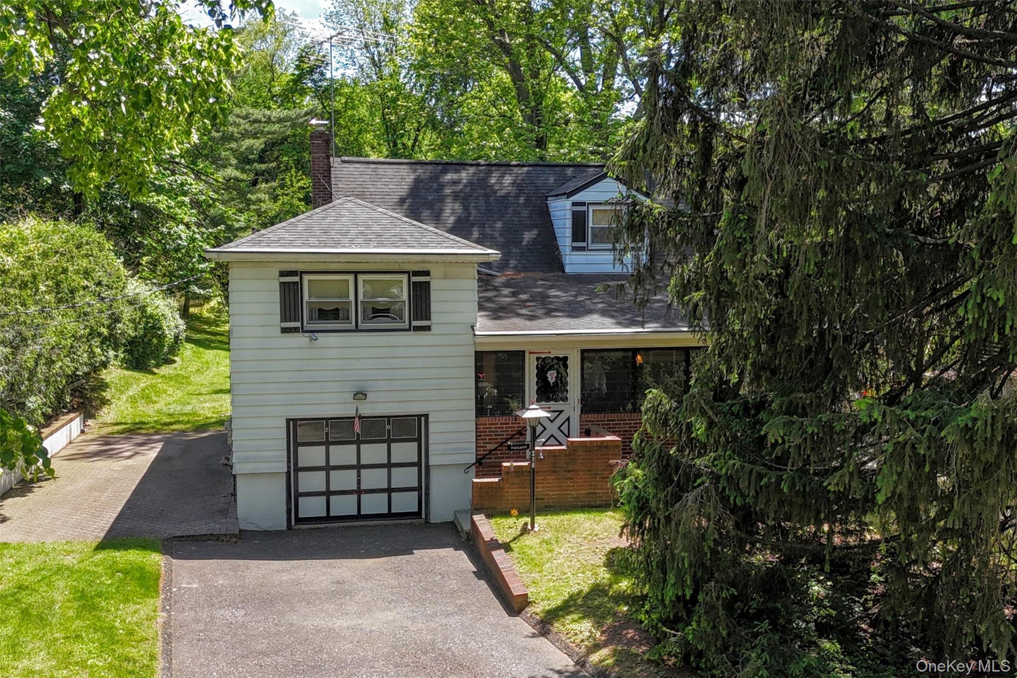 #12 photo, 210 Rockland Road, Pearl River , NY 10965