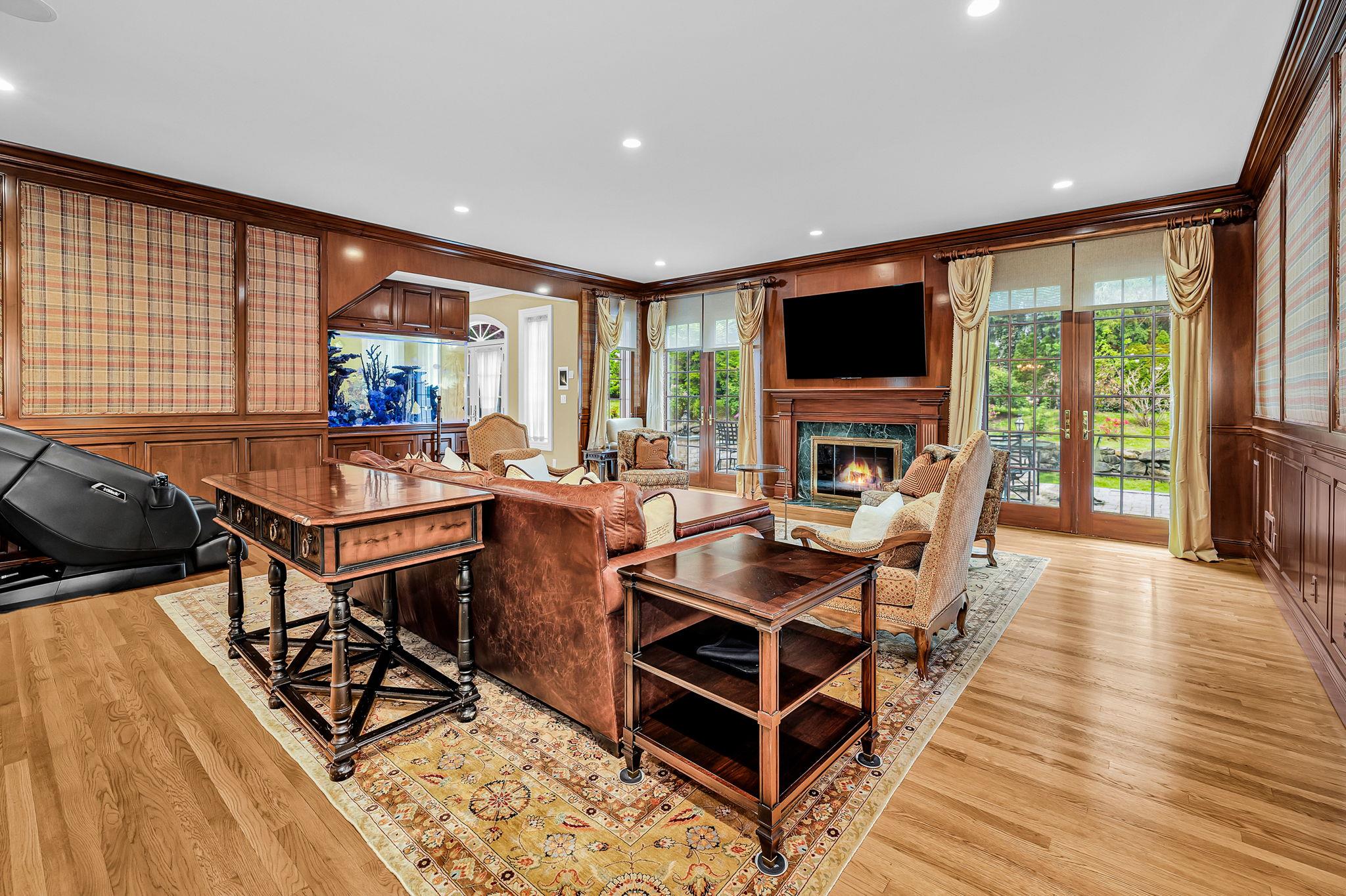 #11 photo, 2 Coventry Court, Larchmont , NY 10538