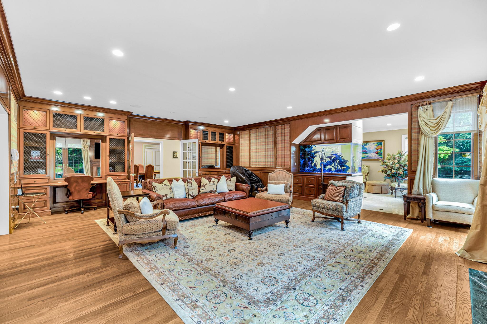 #12 photo, 2 Coventry Court, Larchmont , NY 10538