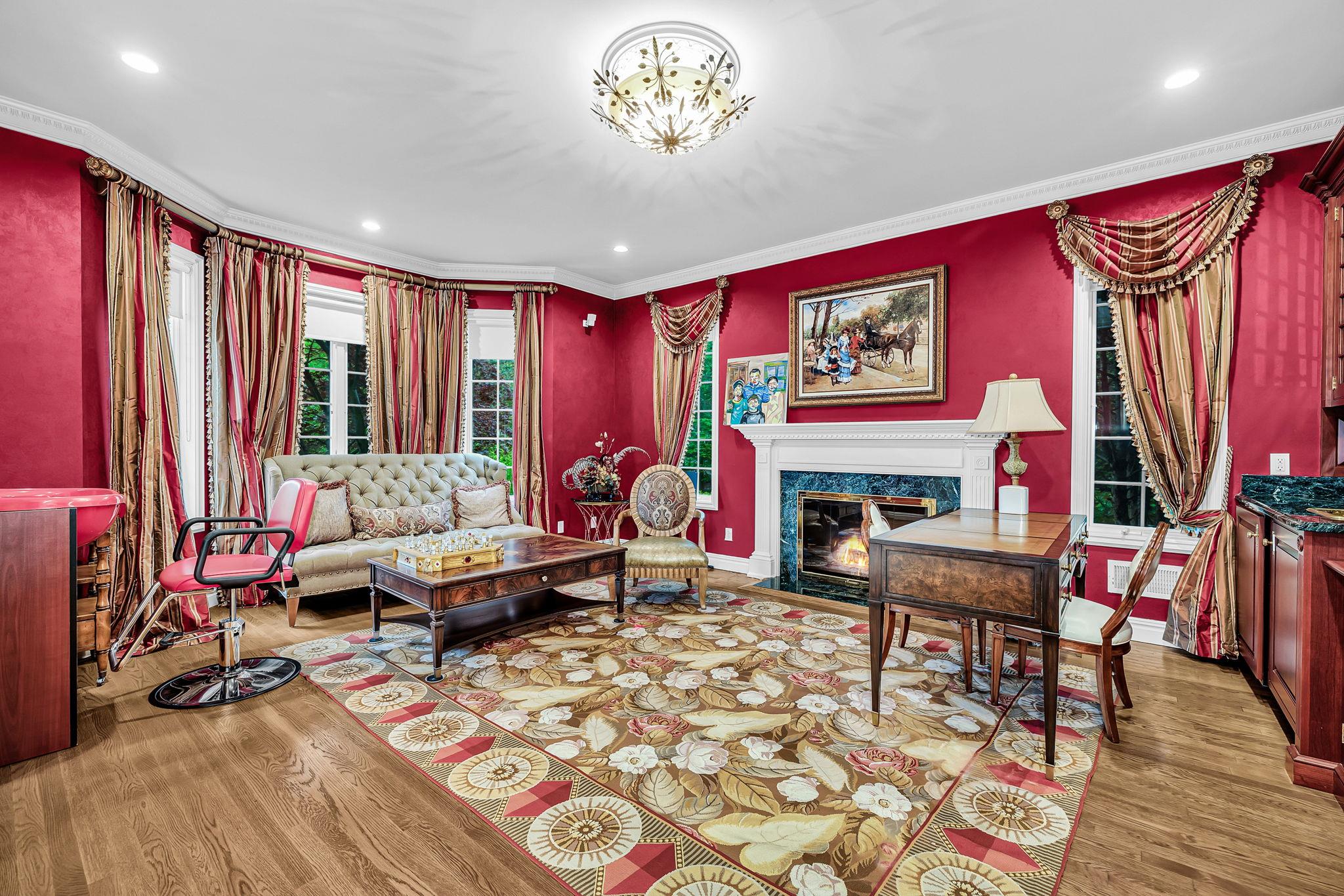 #17 photo, 2 Coventry Court, Larchmont , NY 10538