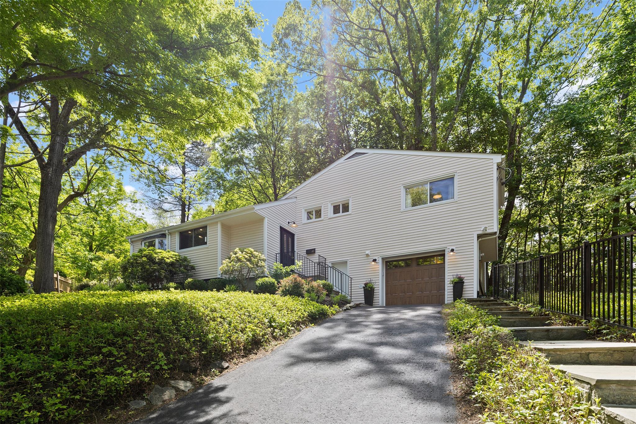 #1 photo, 41 Carla Lane, Irvington , NY 10533