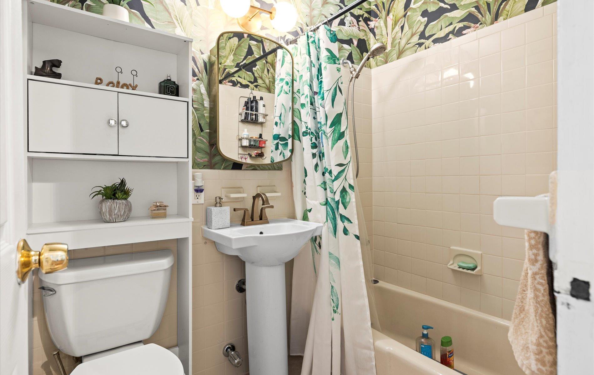 #16 photo, 5 Birchwood Court, ナッソー郡 Mineola , NY 11501