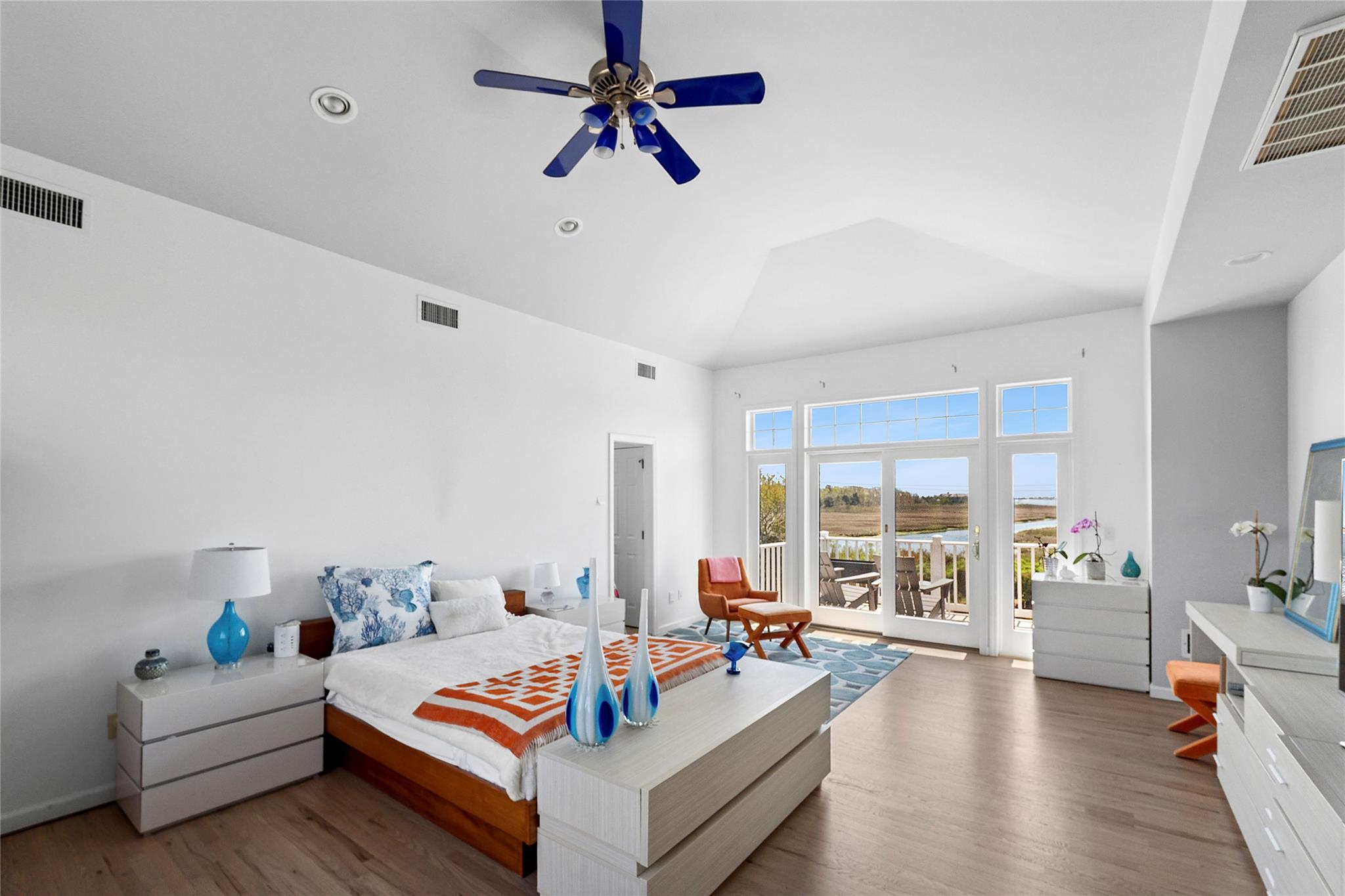 #11 photo, 14 South Country Road, サフォーク郡 Westhampton , NY 11977