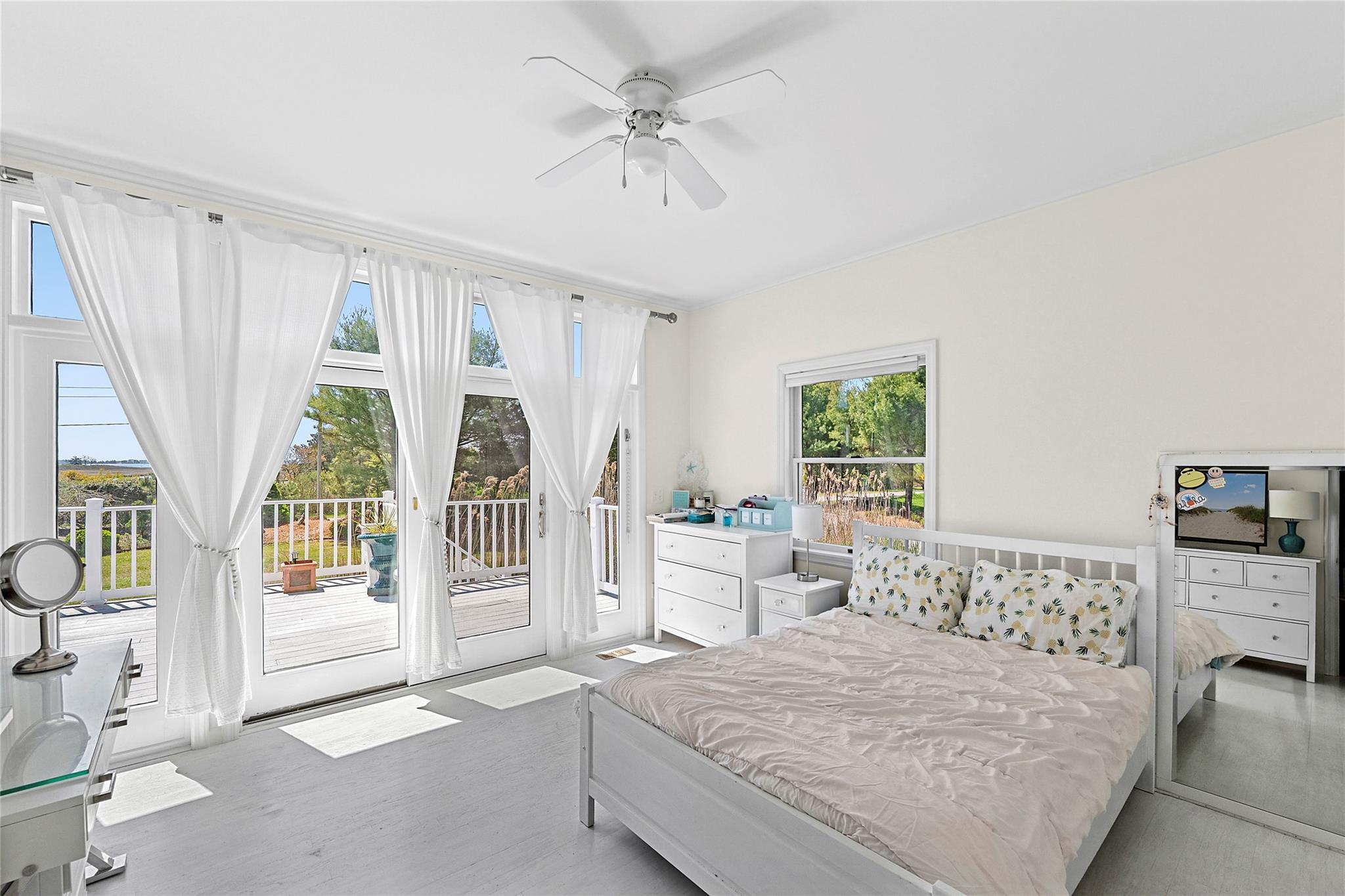 #13 photo, 14 South Country Road, サフォーク郡 Westhampton , NY 11977