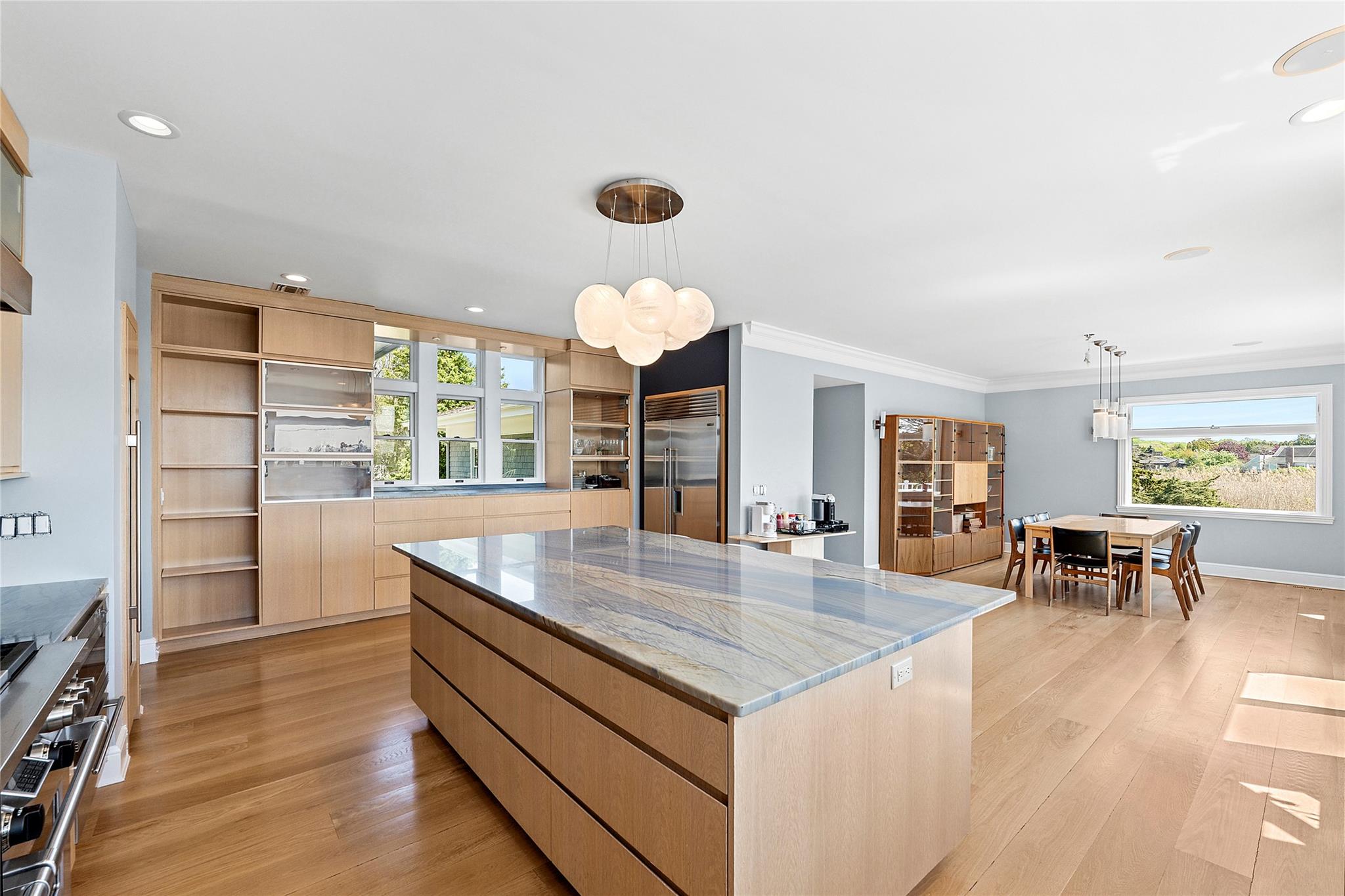 #8 photo, 14 South Country Road, サフォーク郡 Westhampton , NY 11977