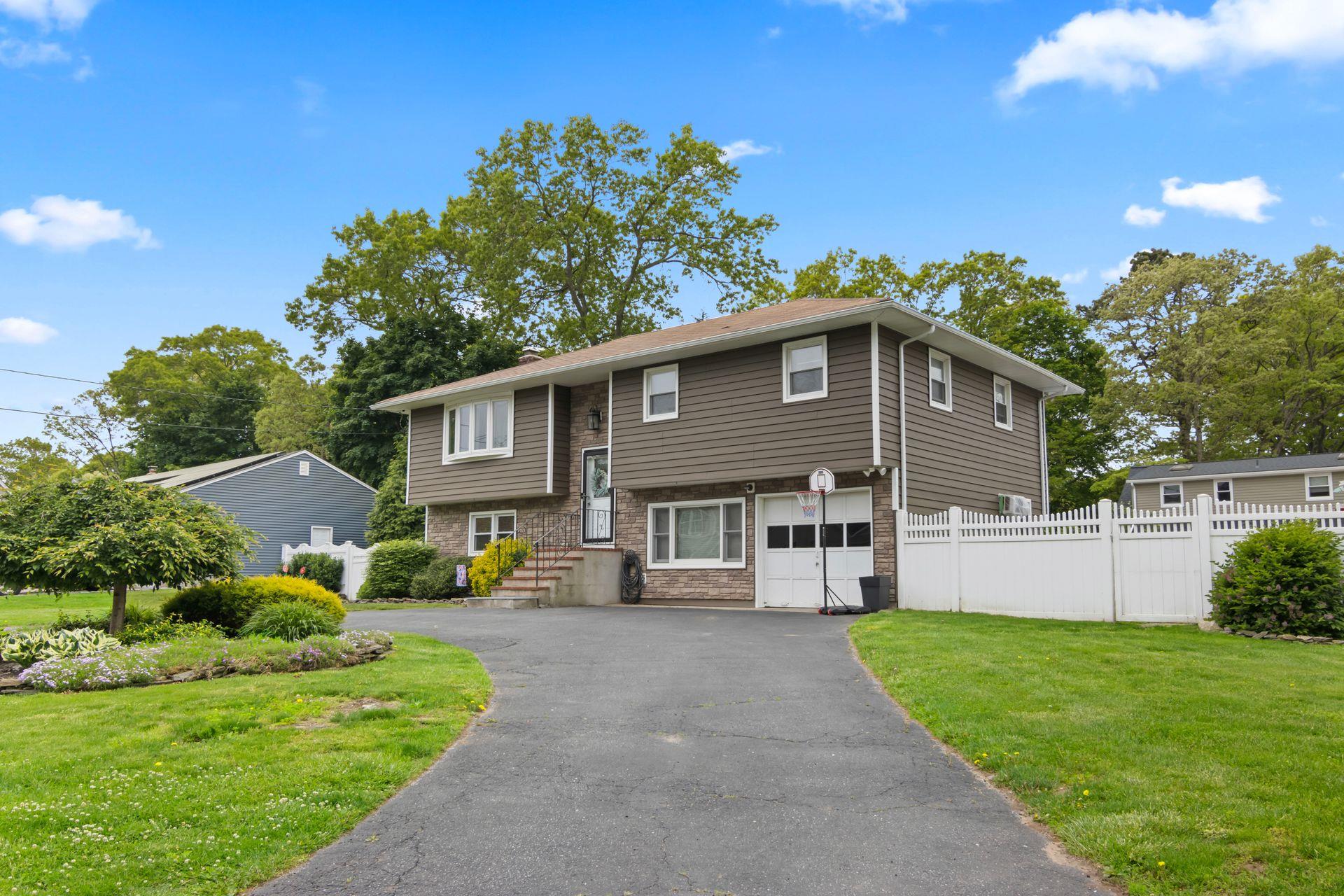 #1 photo, 176 Harrison Avenue, Miller Place , NY 11764