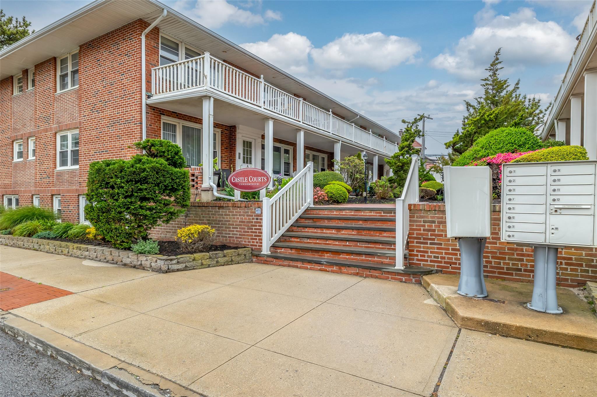 #1 photo, 235 W Broadway, ناسو Long Beach , NY 11561