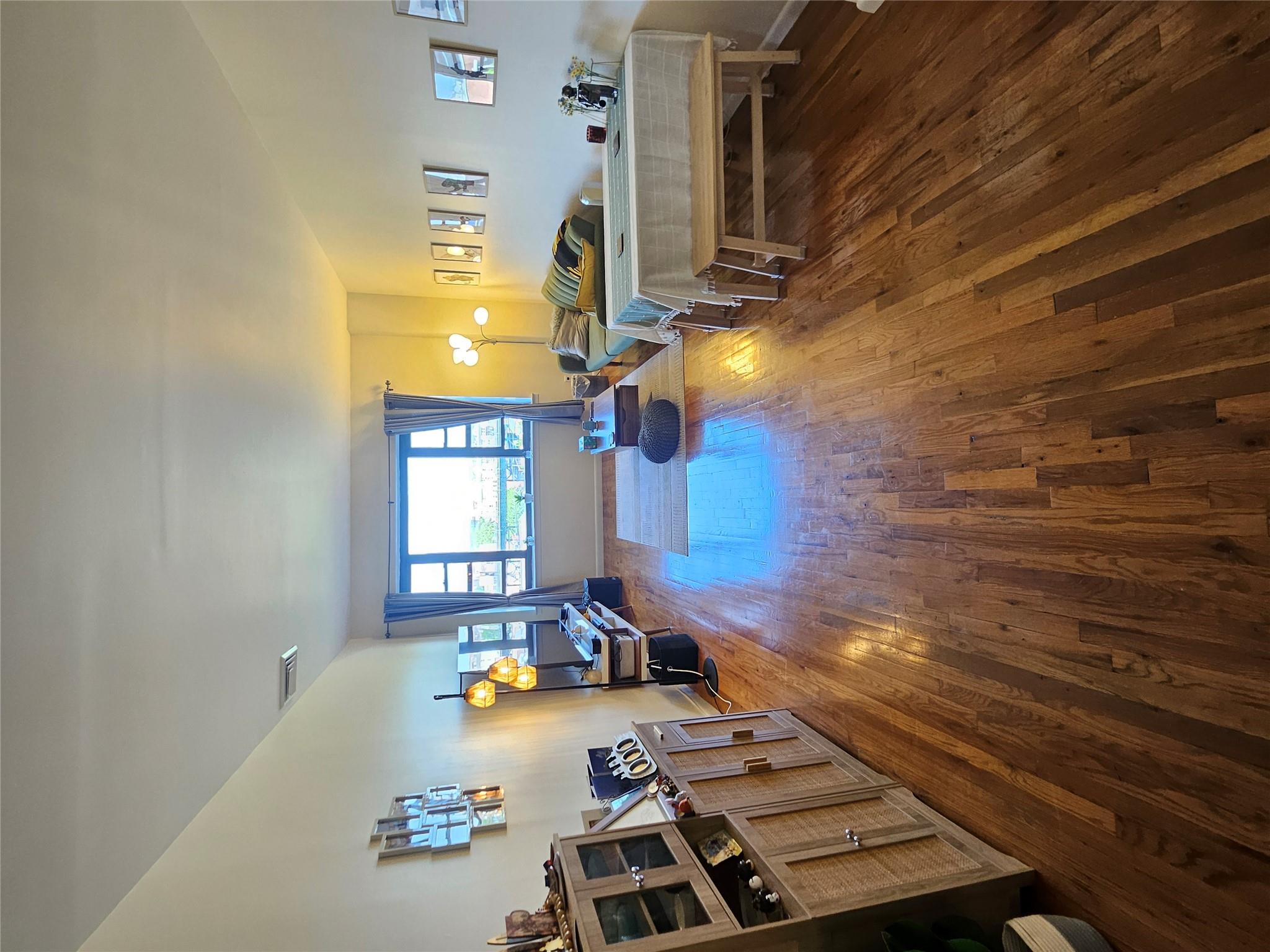 #16 photo, 62-10 Woodside Avenue, クイーンズ区 Woodside , NY 11377