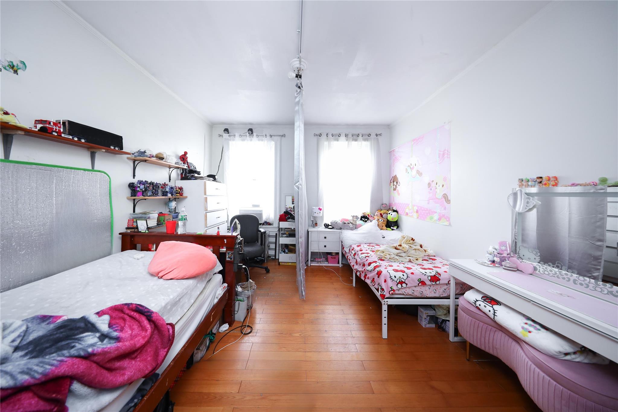 #9 photo, 22-08 120th Street, クイーンズ区 College Point , NY 11356