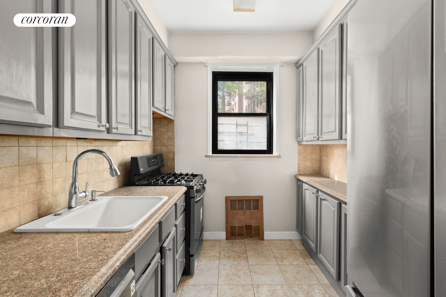 #5 photo, 139-15 83RD Avenue, Briarwood , NY 11435