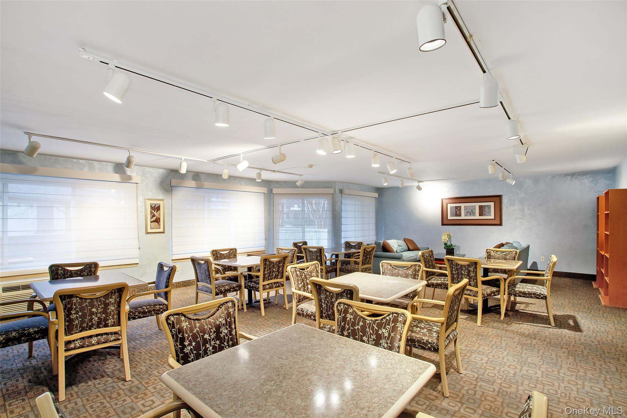 #19 photo, 300 High Point Drive, Hartsdale , NY 10530