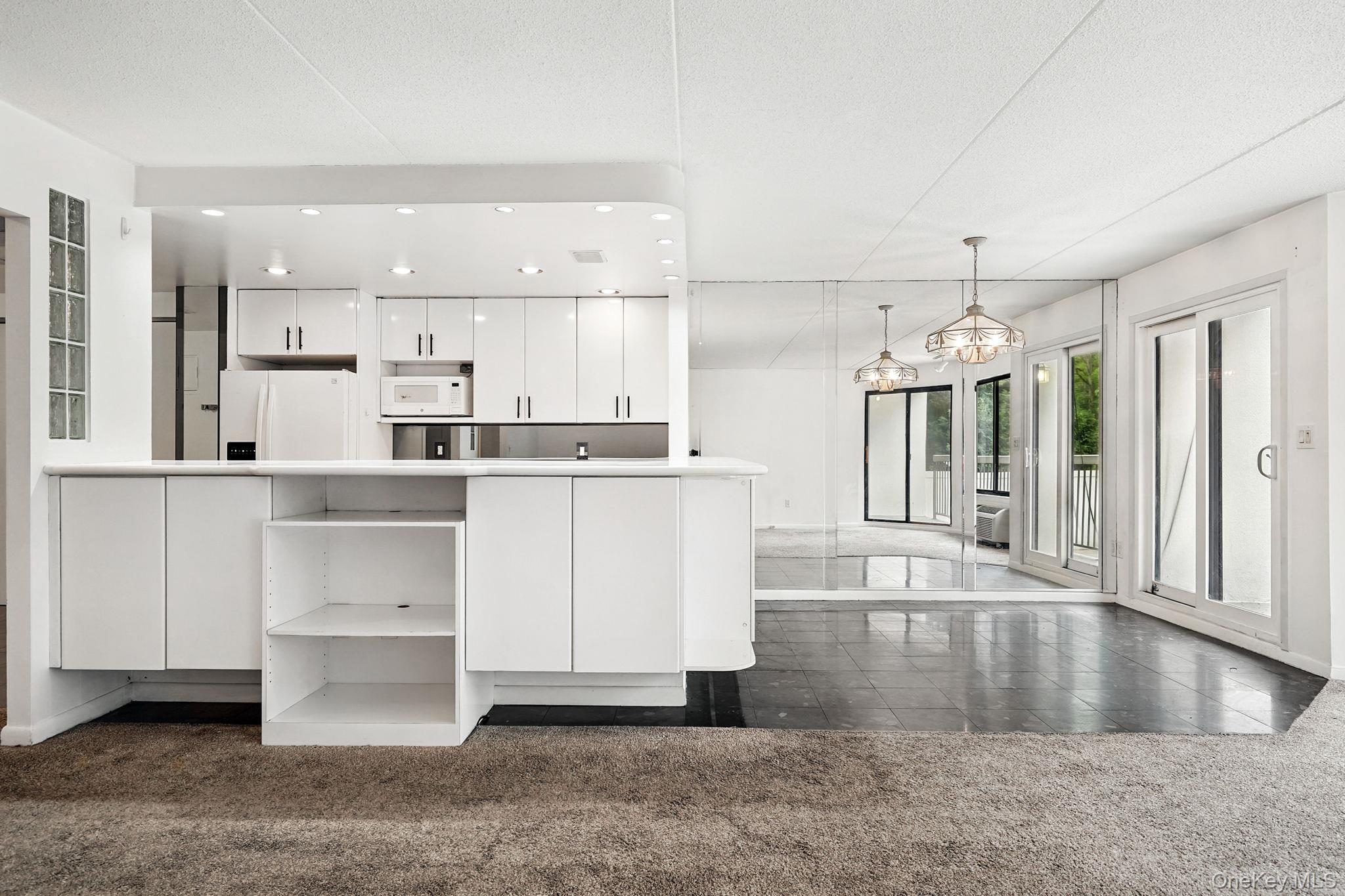 #7 photo, 300 High Point Drive, Hartsdale , NY 10530