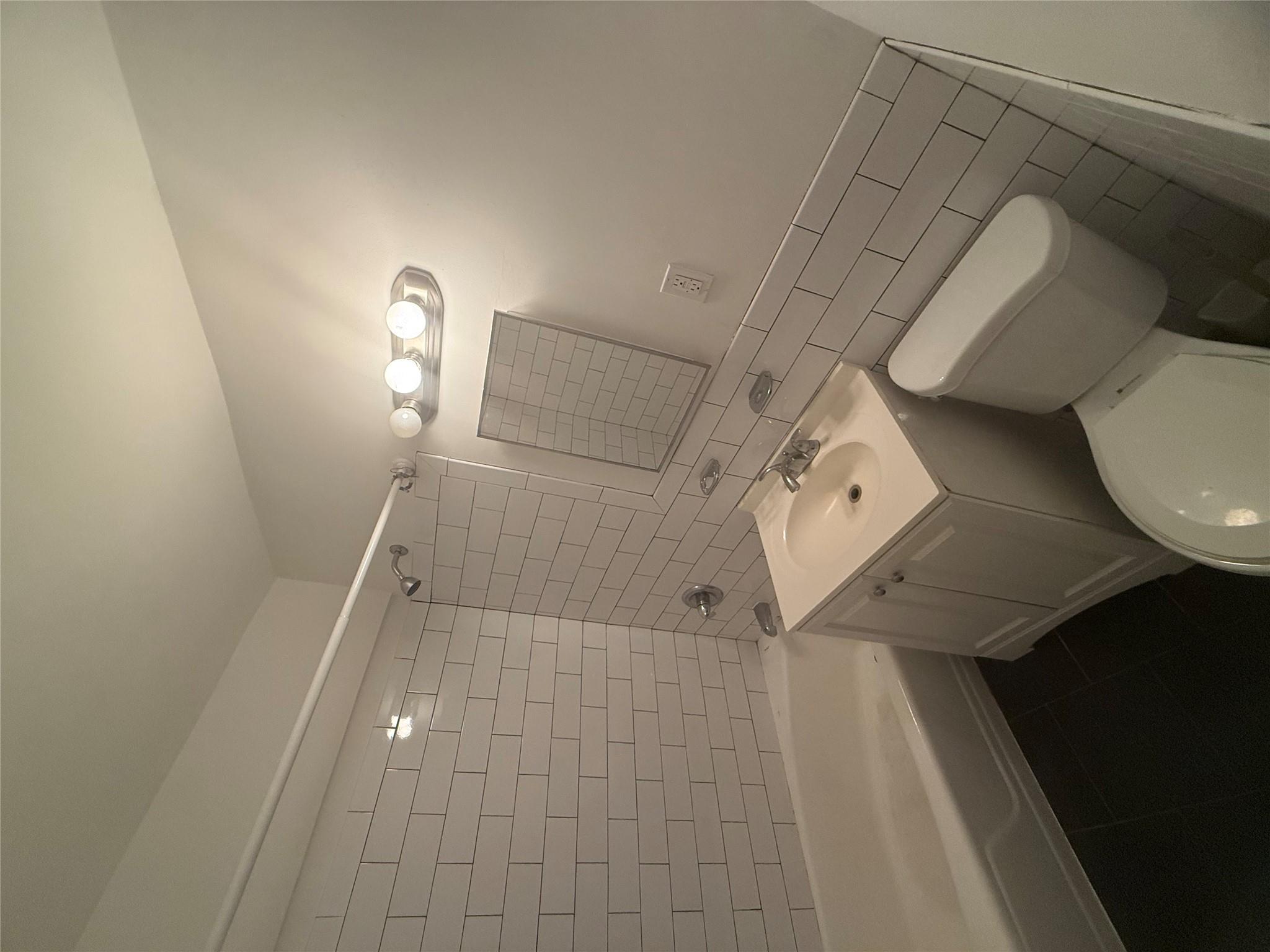 #10 photo, 665 Thwaites Place, ブロンクス区 Bronx , NY 10467