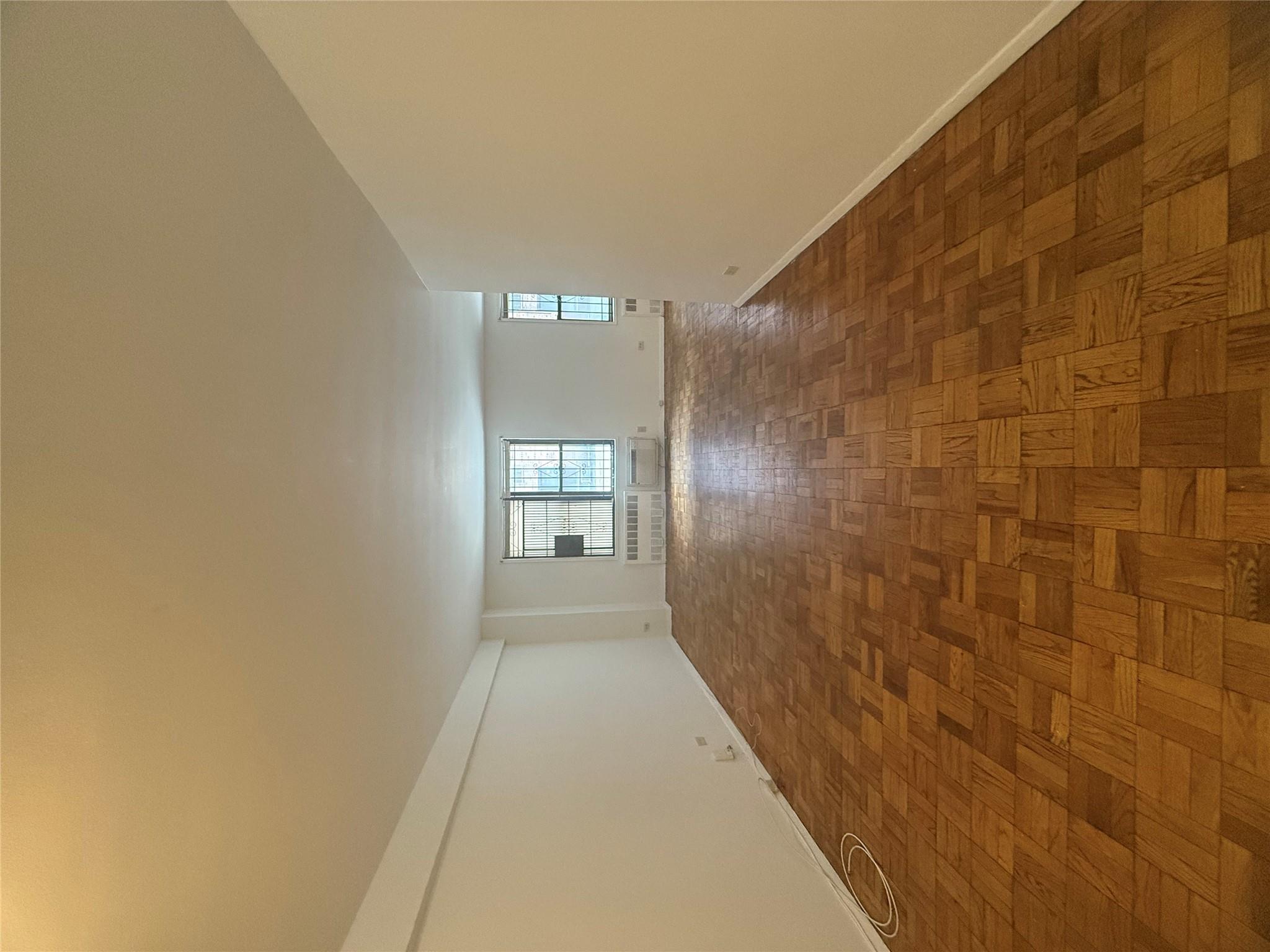 #3 photo, 665 Thwaites Place, ブロンクス区 Bronx , NY 10467