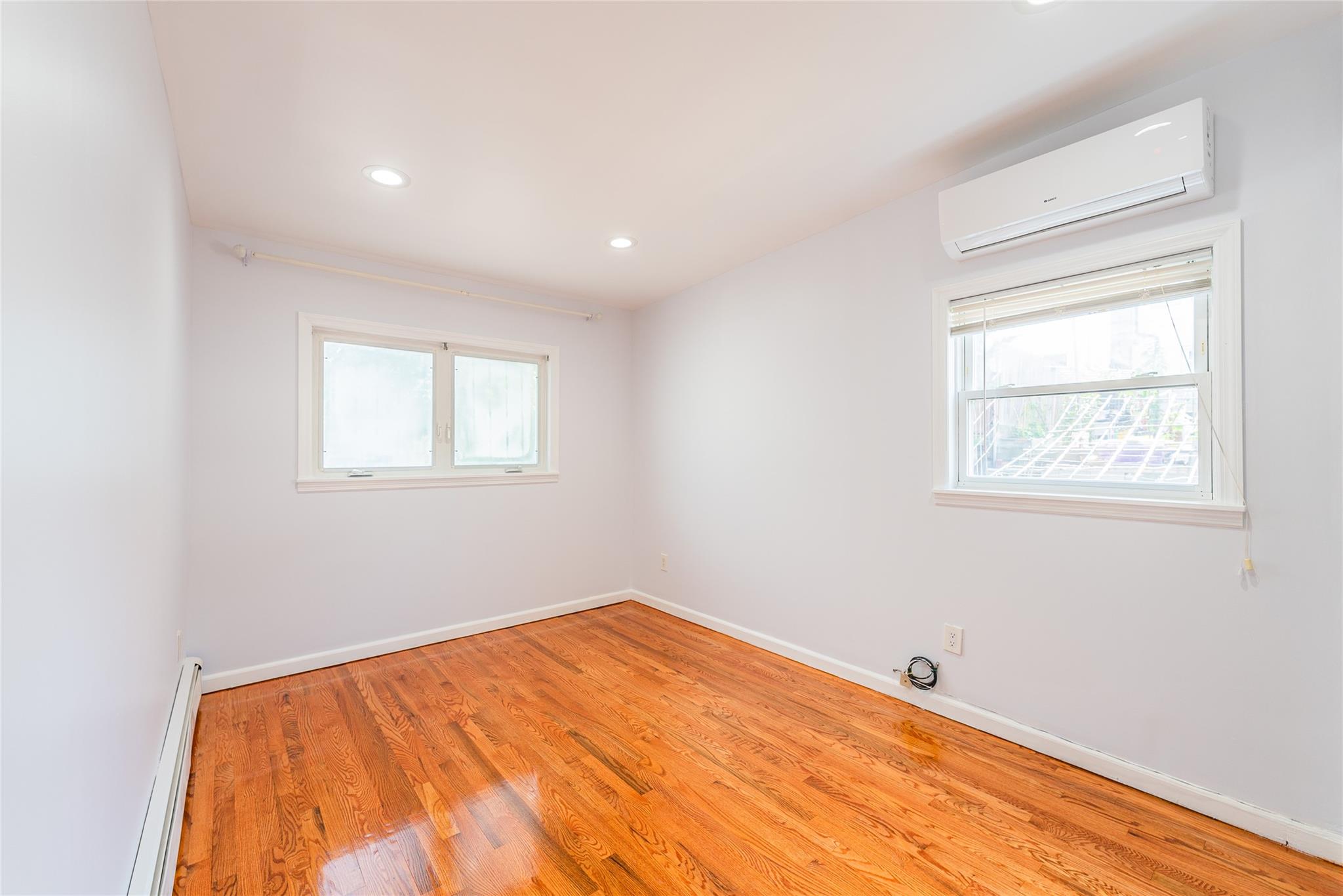 #11 photo, 42-51 247TH ST 247TH ST, クイーンズ区 Little Neck , NY 11363