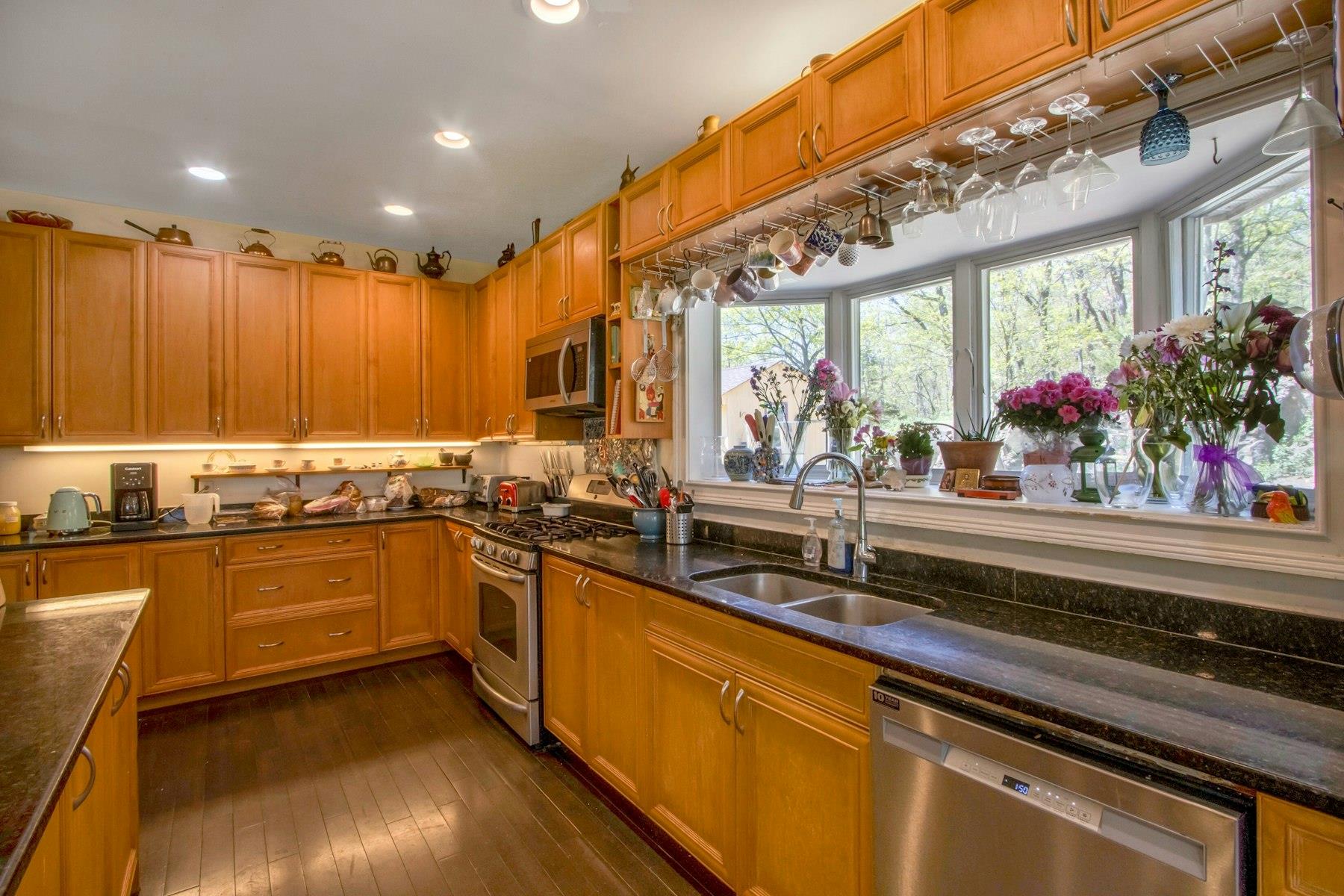 #12 photo, 405 Christian Herald Road, Valley Cottage , NY 10989