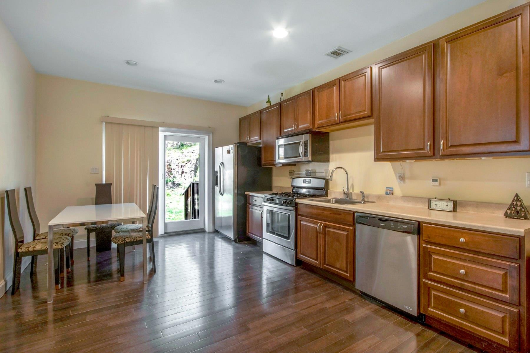 #15 photo, 405 Christian Herald Road, Valley Cottage , NY 10989