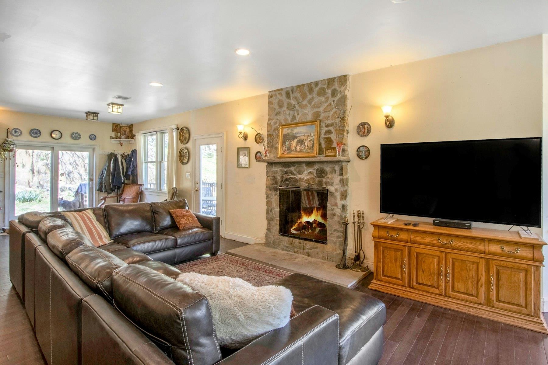 #9 photo, 405 Christian Herald Road, Valley Cottage , NY 10989