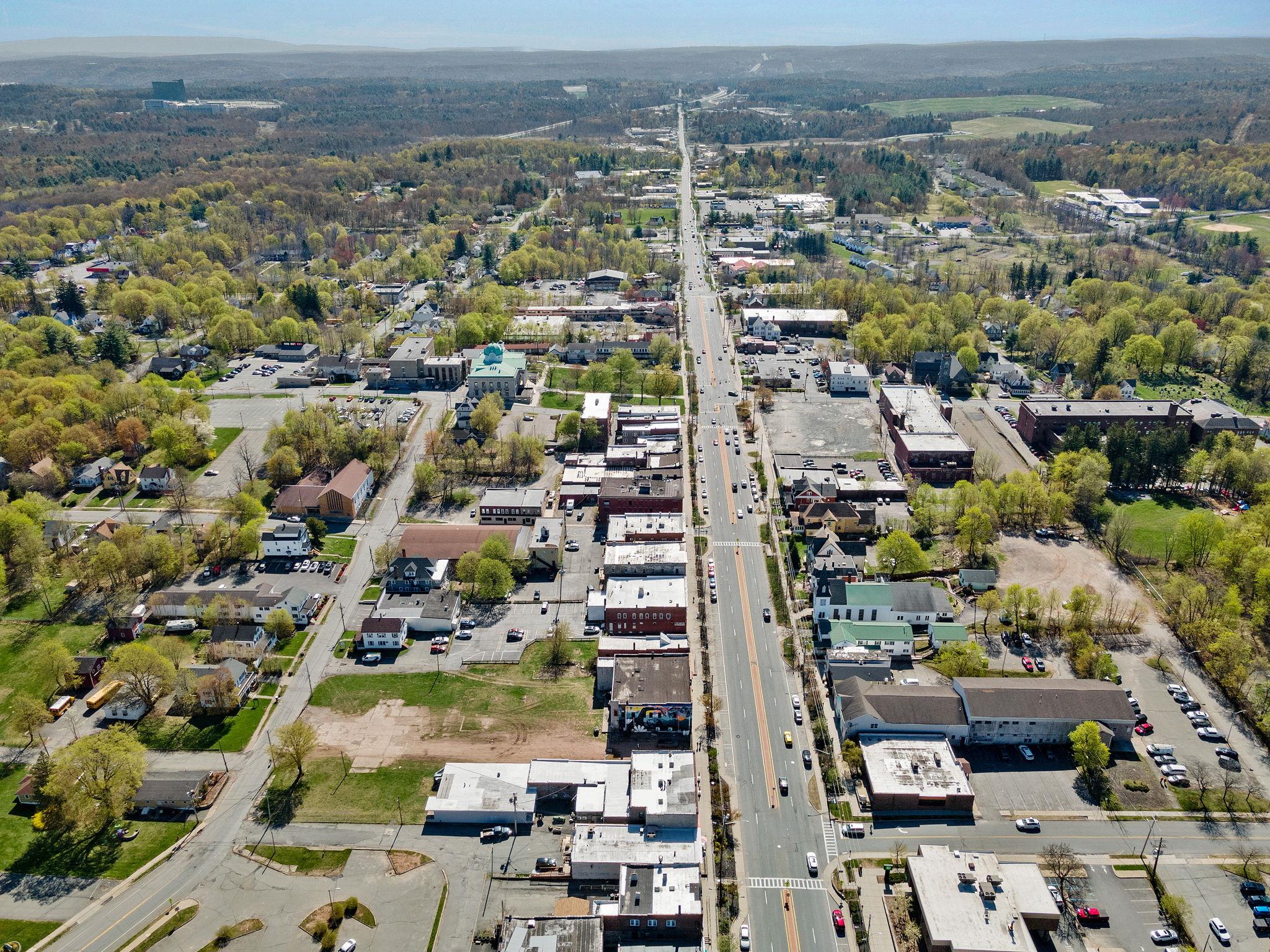 #15 photo, 456 Broadway, Monticello , NY 12701