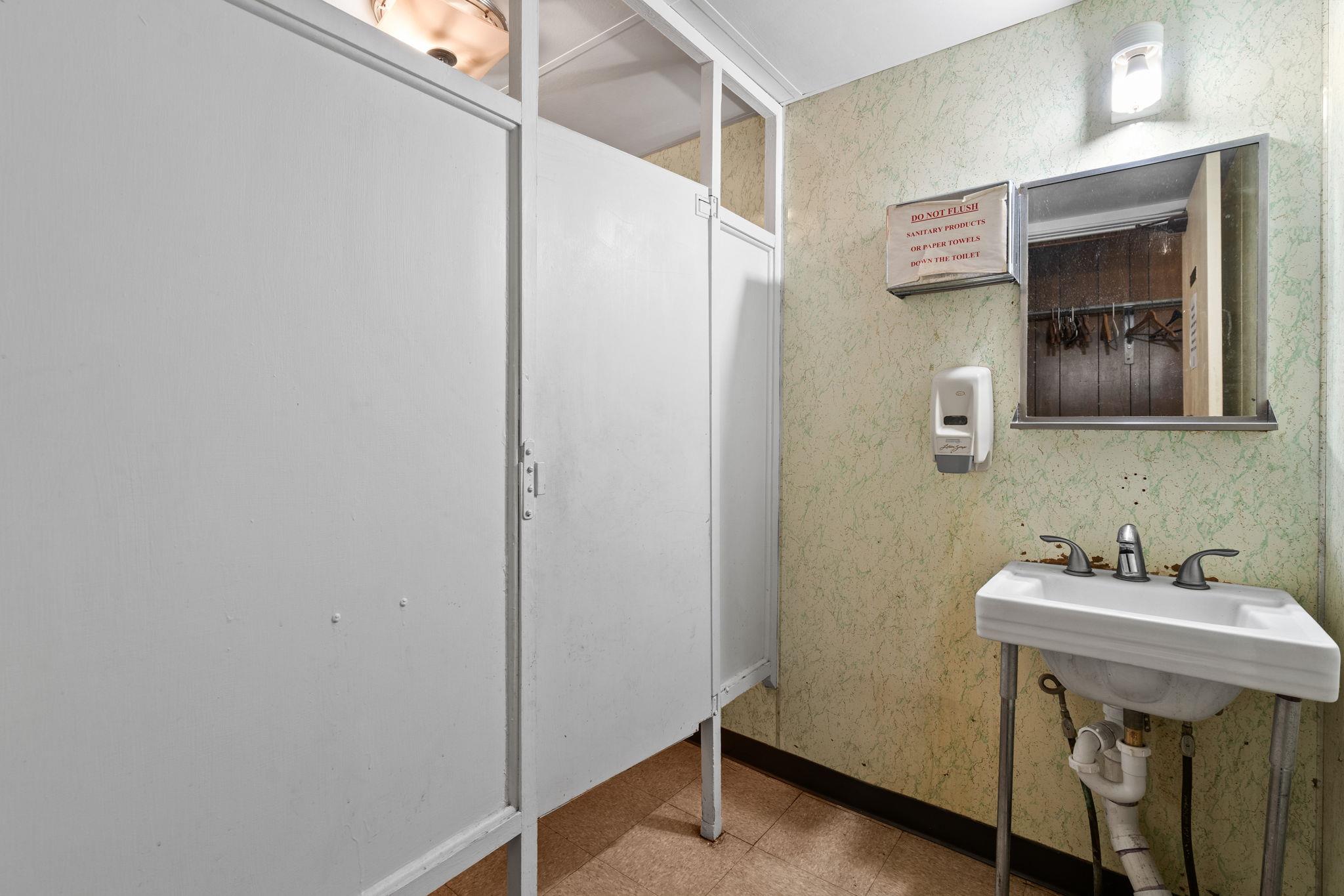 #12 photo, 8 Oak Street, 紐約州 Walden , NY 12586