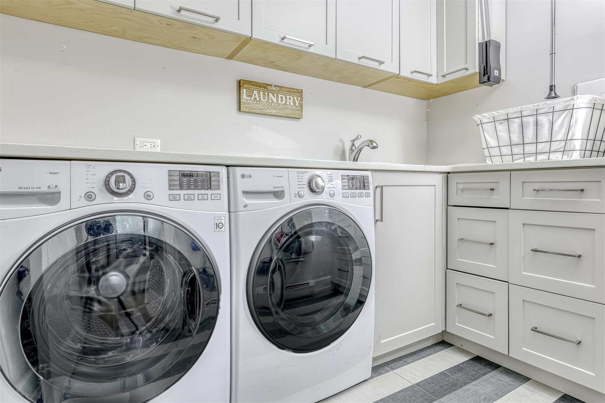 #18 photo, 4 Erin Lane, Chestnut Ridge , NY 10977